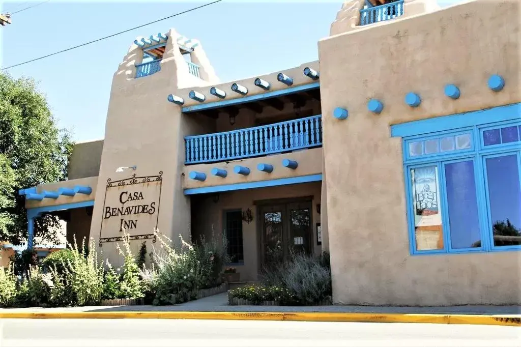 Property Building in Casa Benavides Inn