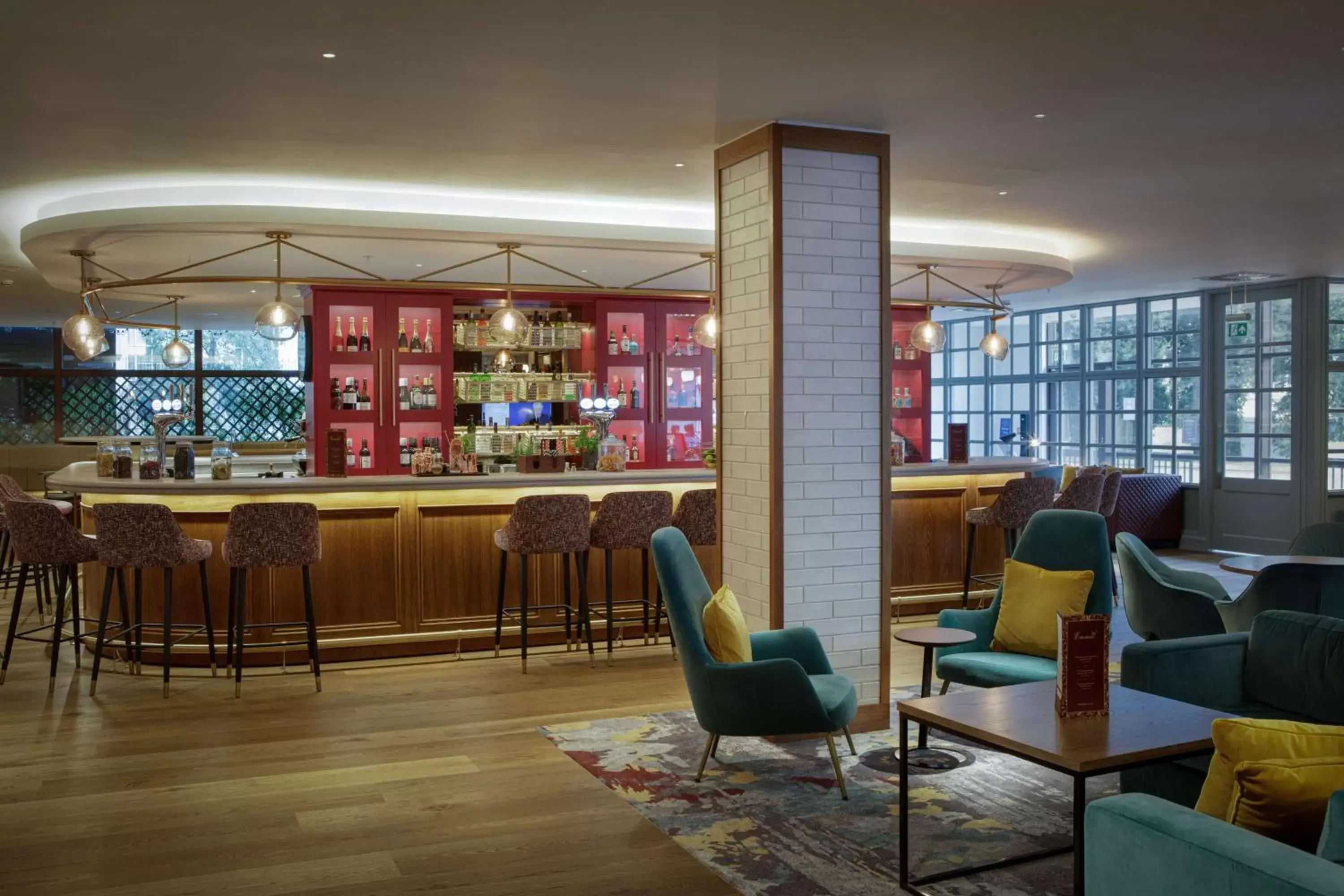 Lounge or bar in DoubleTree by Hilton Bath Lounge or bar in DoubleTree by Hilton Bath