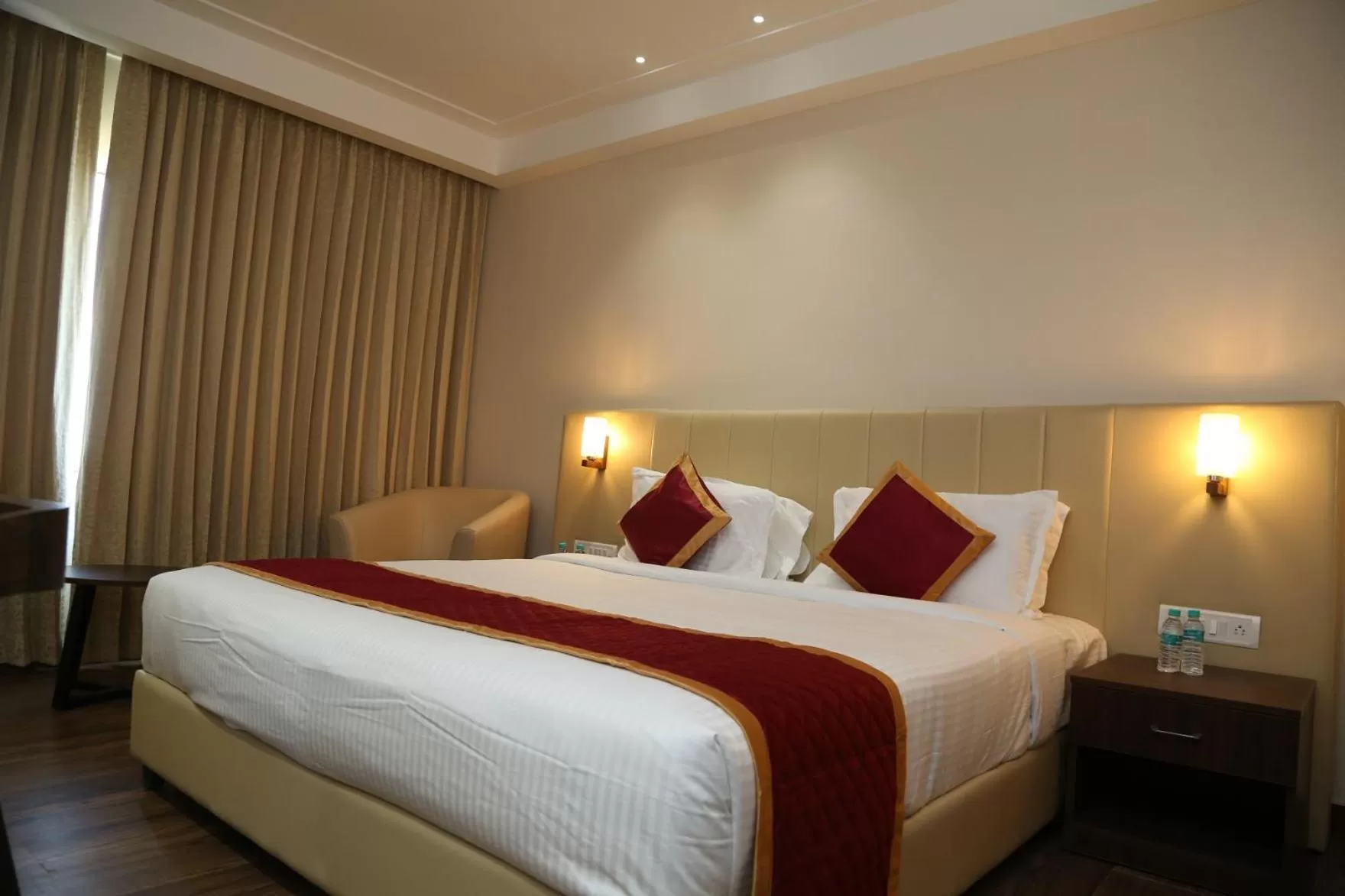 Bed in Hotel Skanda Palace