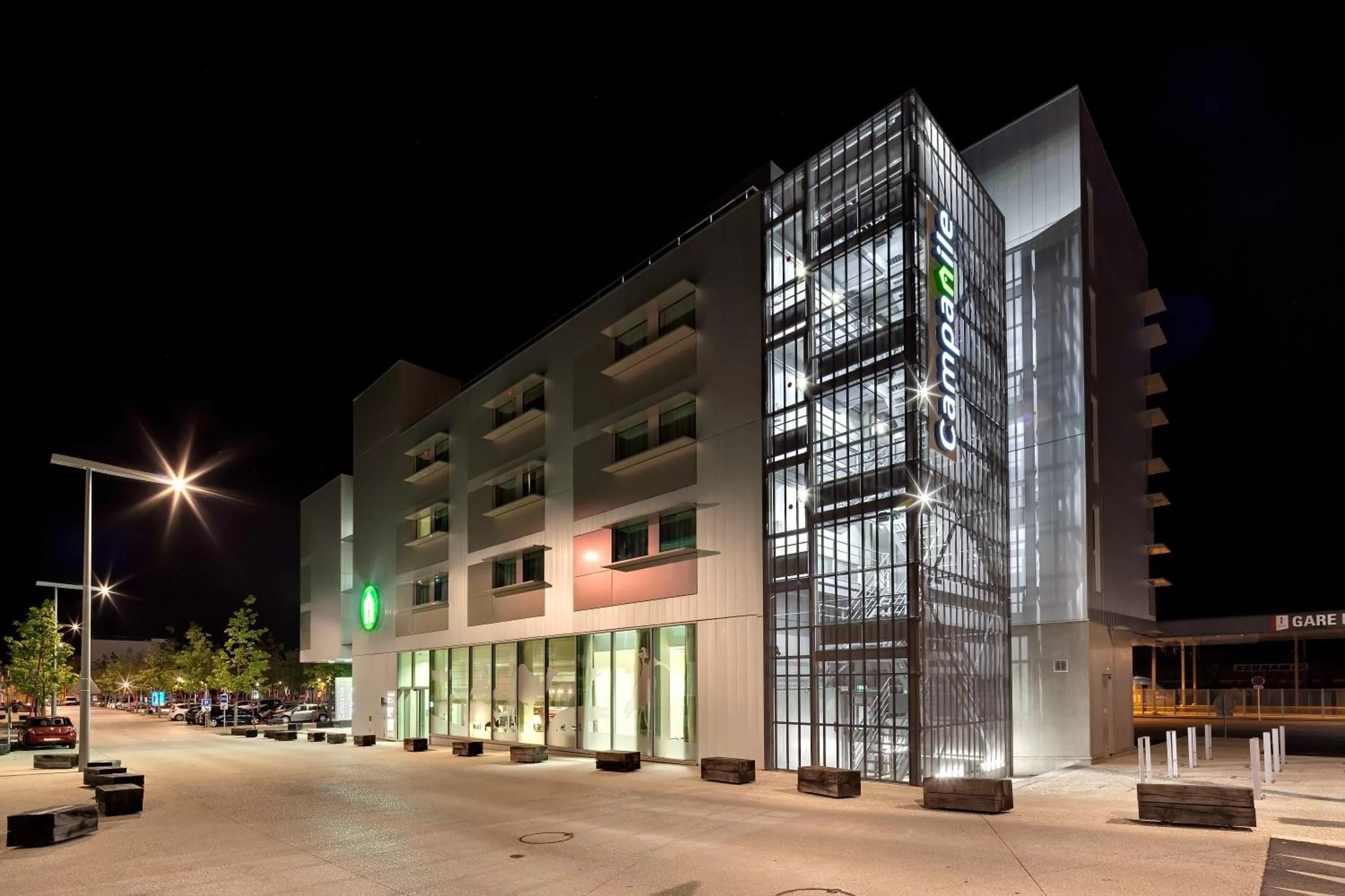 Facade/entrance in Campanile La Roche Sur Yon Centre Gare