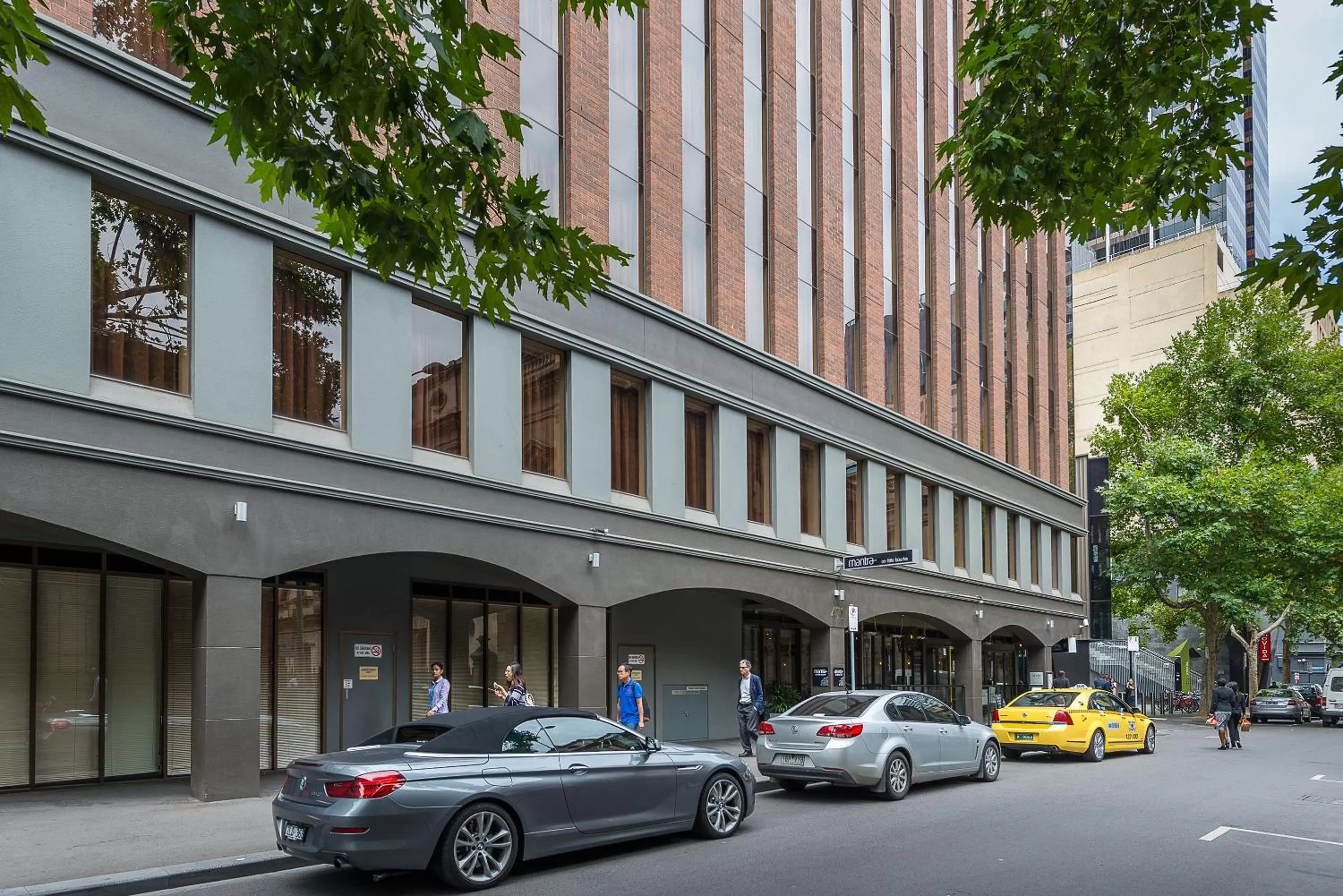 Property building in Mantra on Little Bourke Melbourne