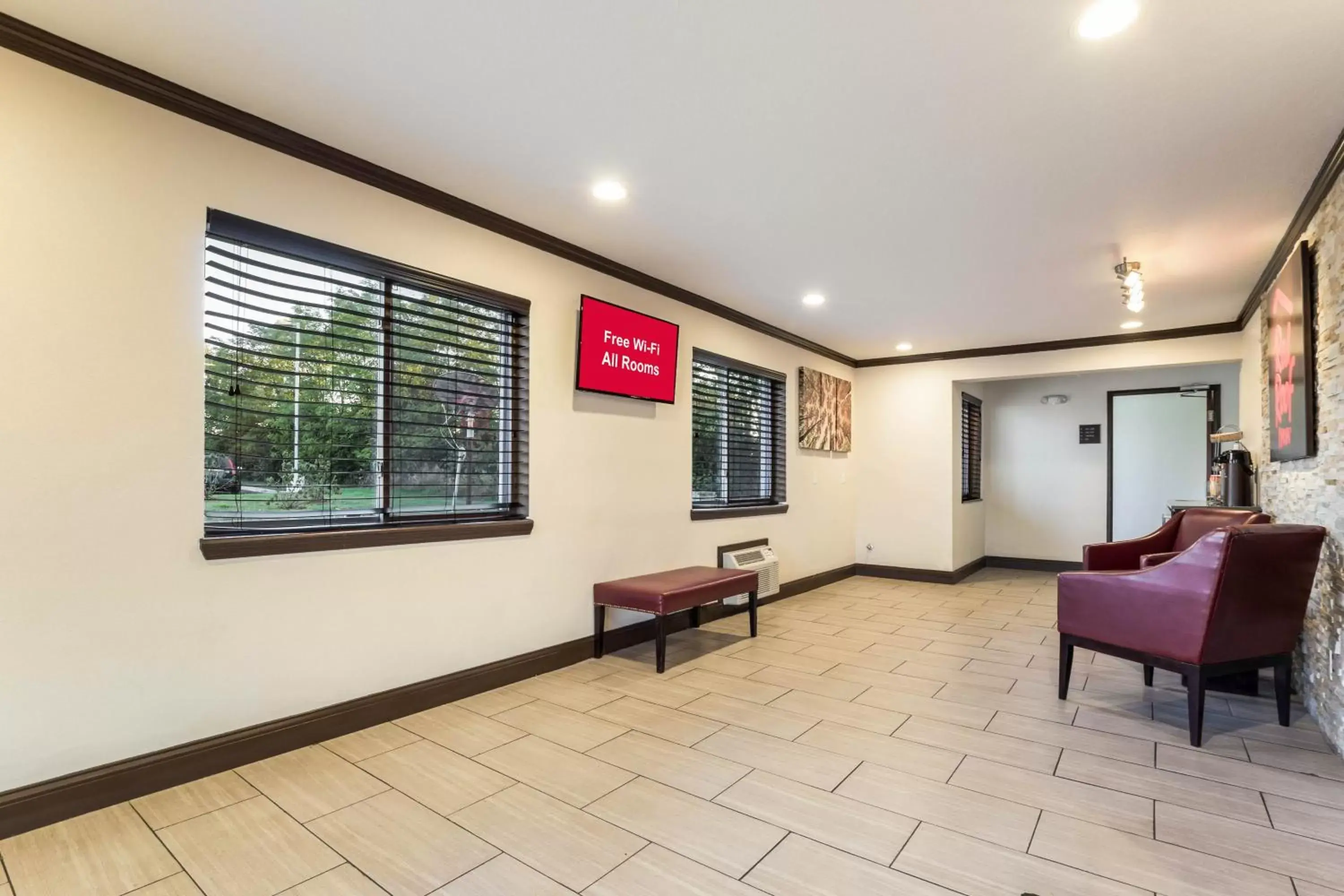 Lobby or reception in Red Roof Inn Dry Ridge