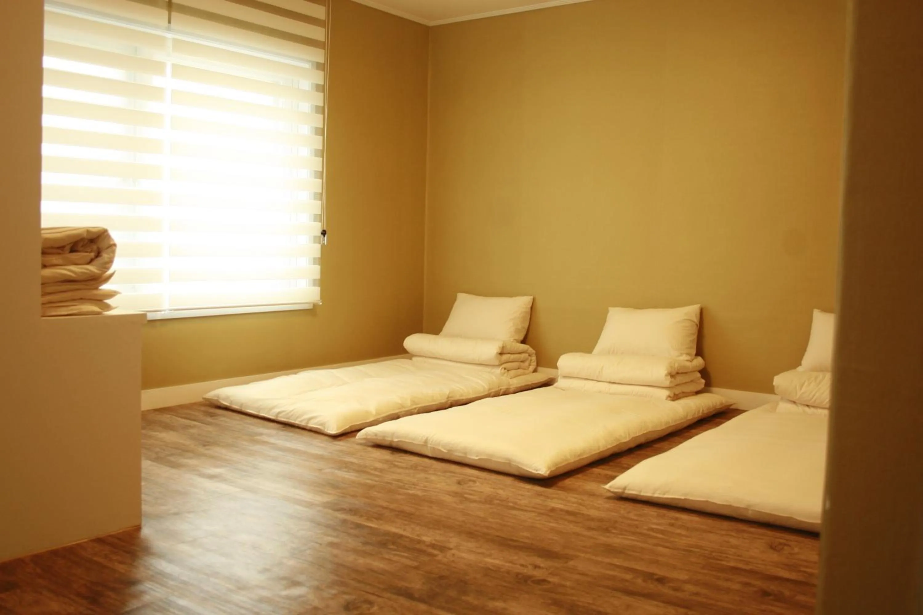 Triple Room in Crib 49 Guesthouse - Foreigner only