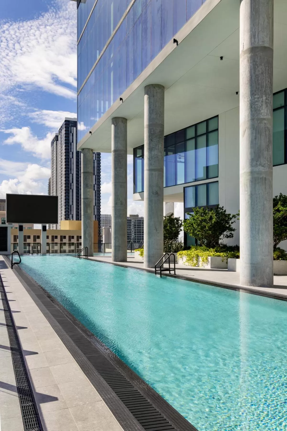Property building in The Elser Hotel Miami - An All-Suite Hotel