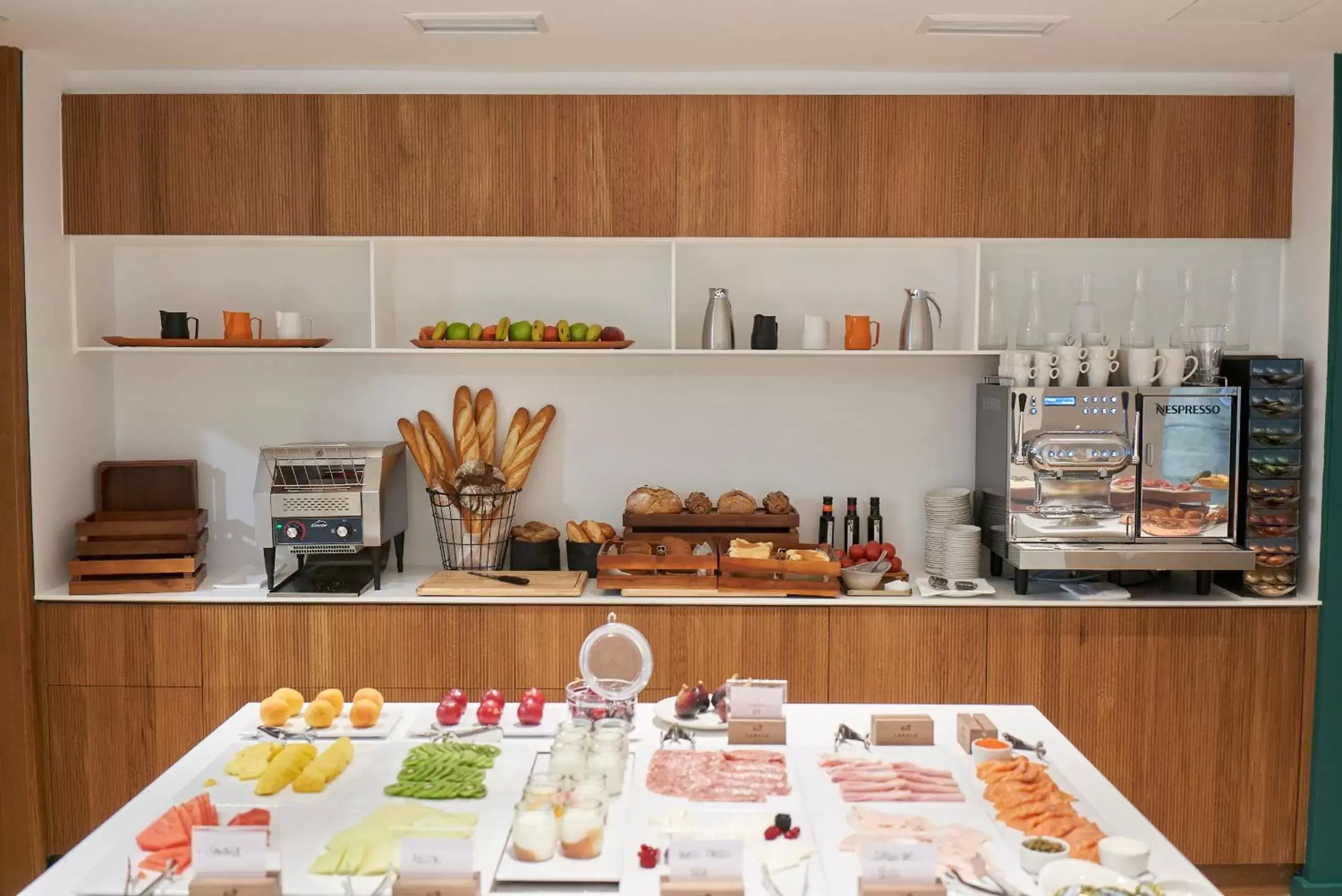 Breakfast, Kitchen/Kitchenette in Lasala Plaza Hotel