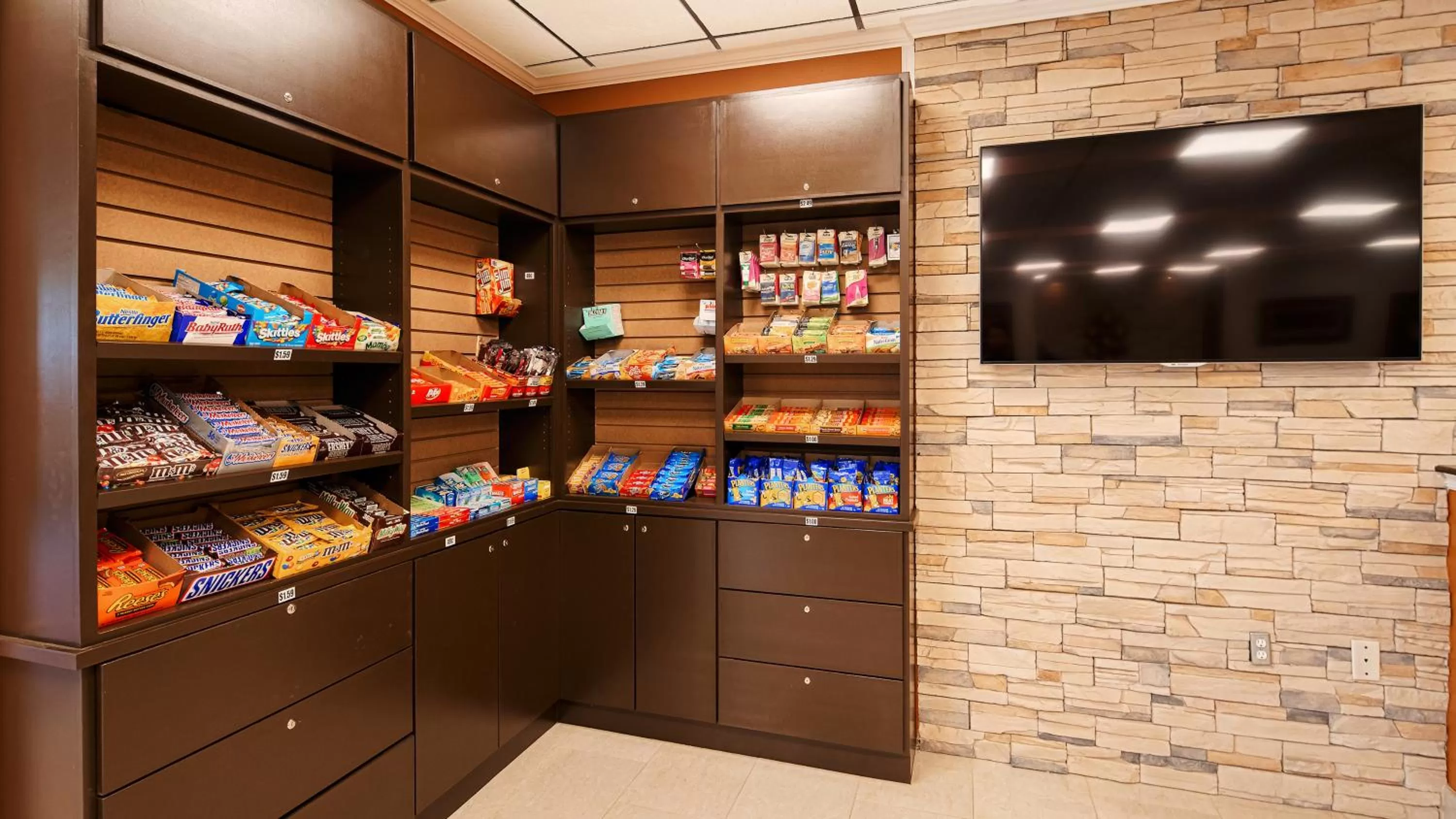 Food in Best Western Tulsa Airport