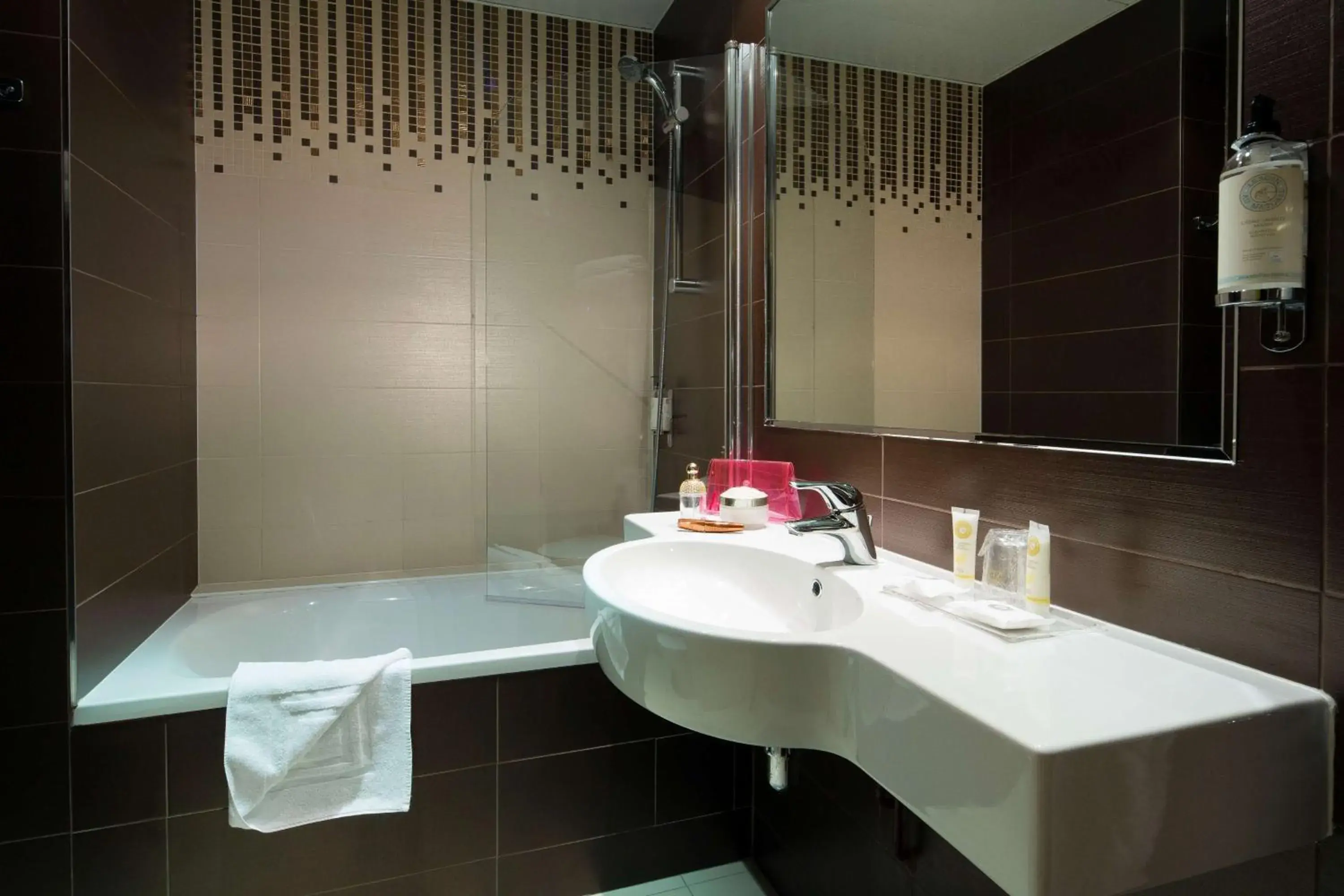 Bathroom in Hotel Best Western Anjou Lafayette