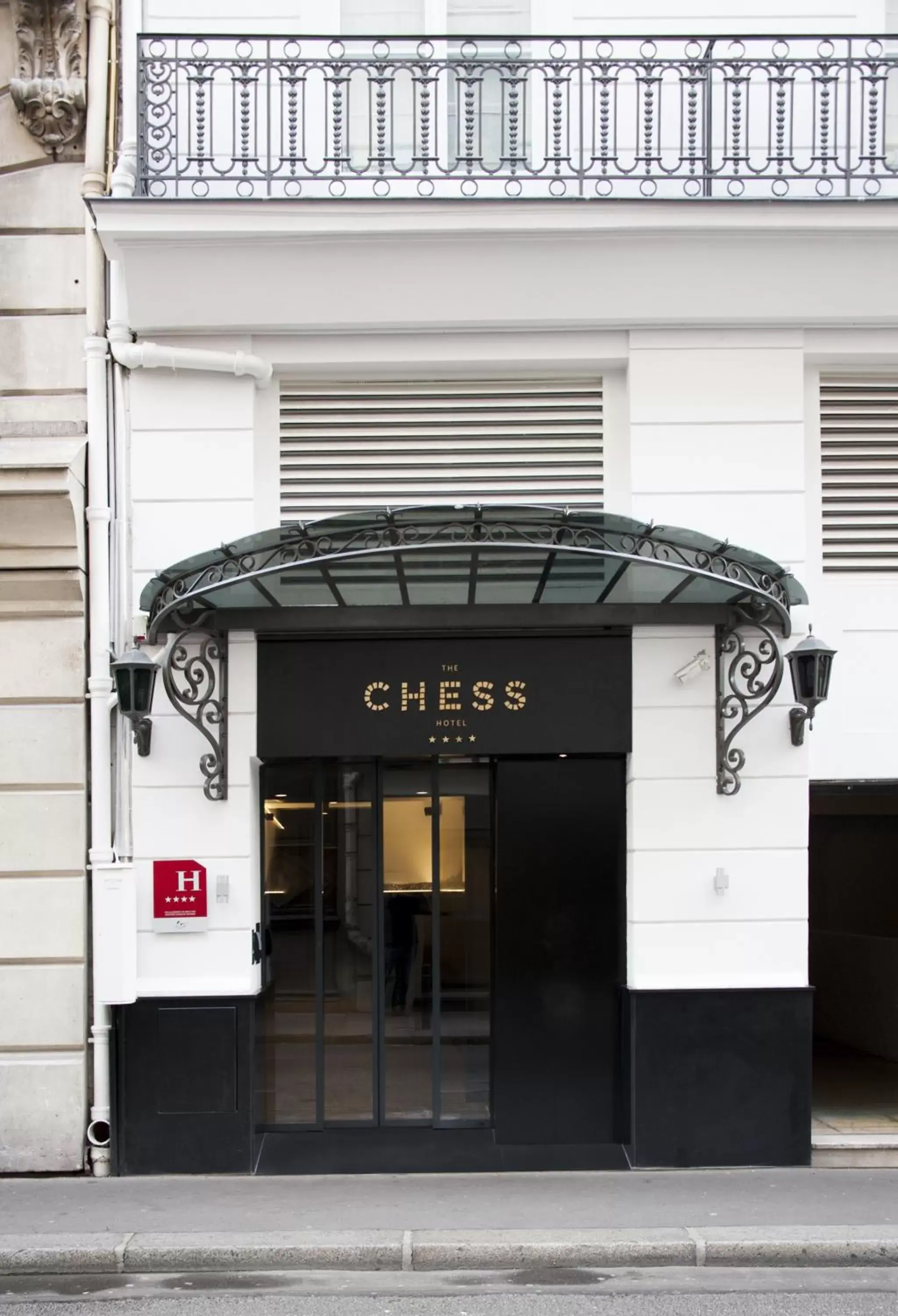 Facade/entrance in The Chess Hotel