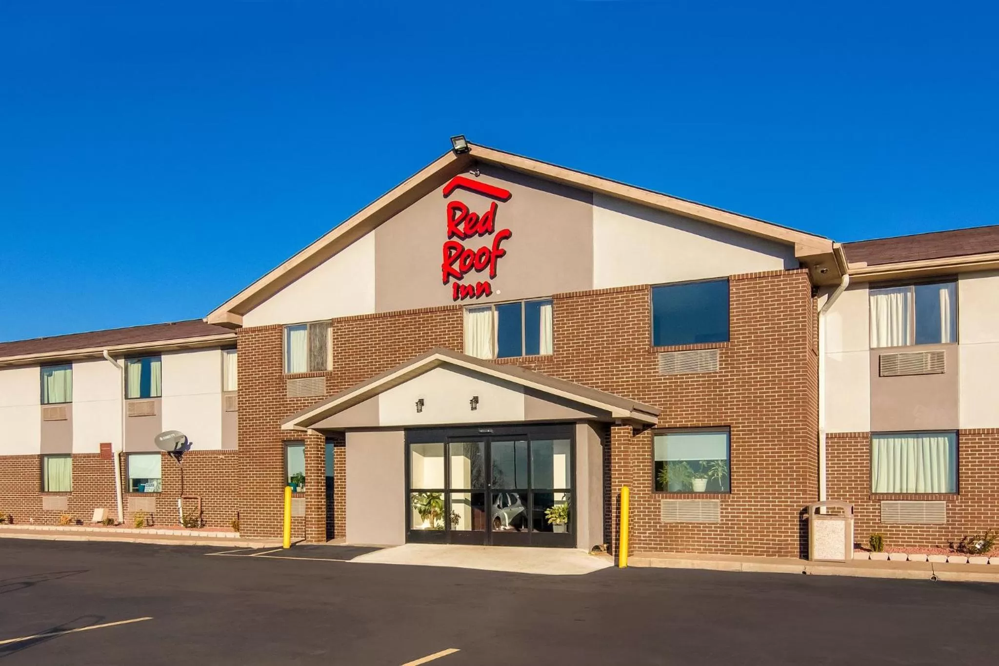 Property building in Red Roof Inn Greensburg