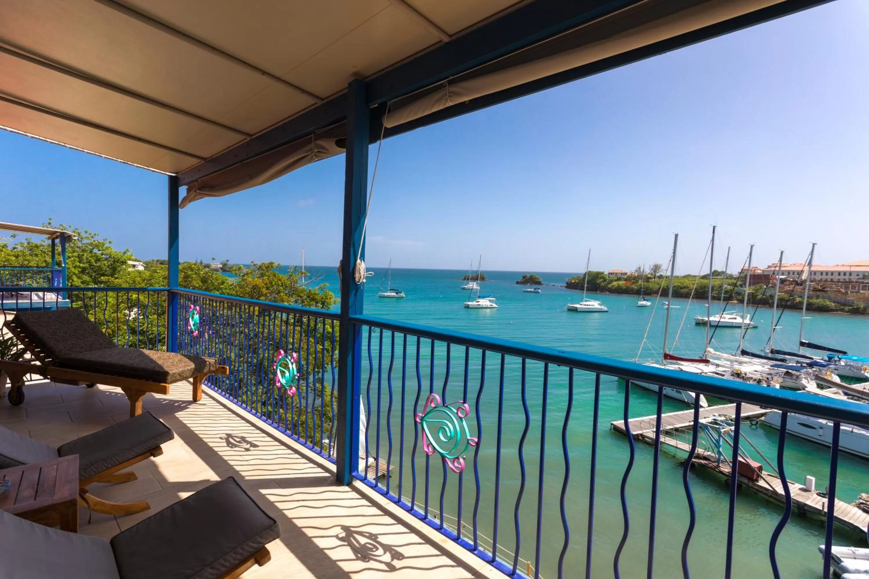 Balcony/Terrace in True Blue Bay Resort