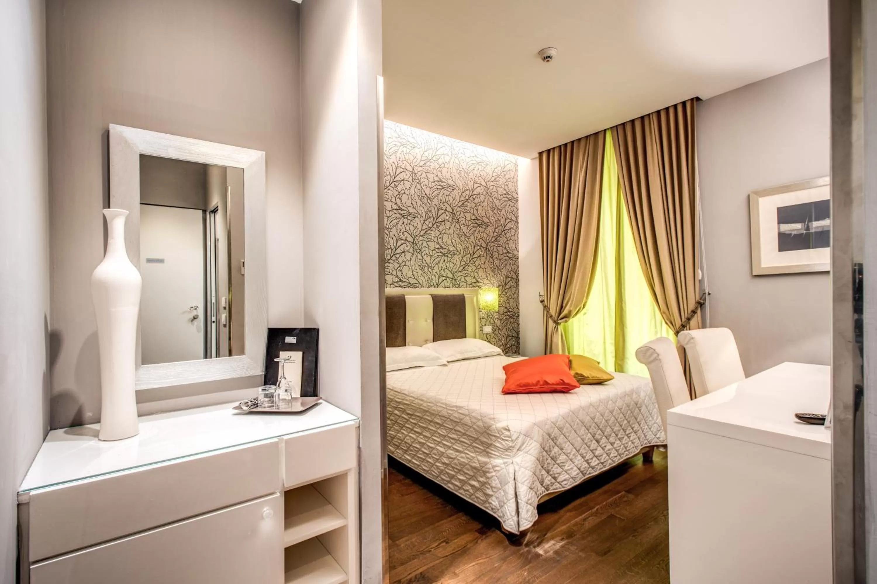 Bed in Roma Boutique Hotel