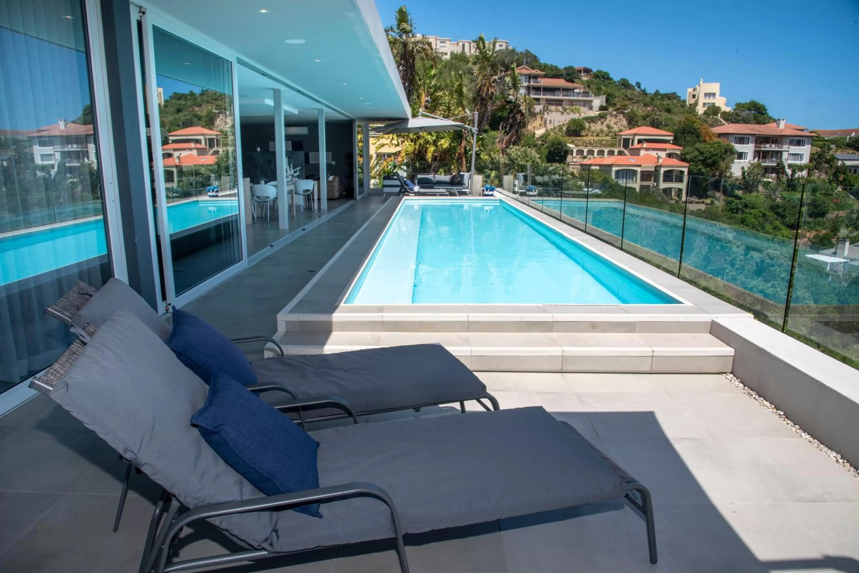 Pool view in Crown on the Heads