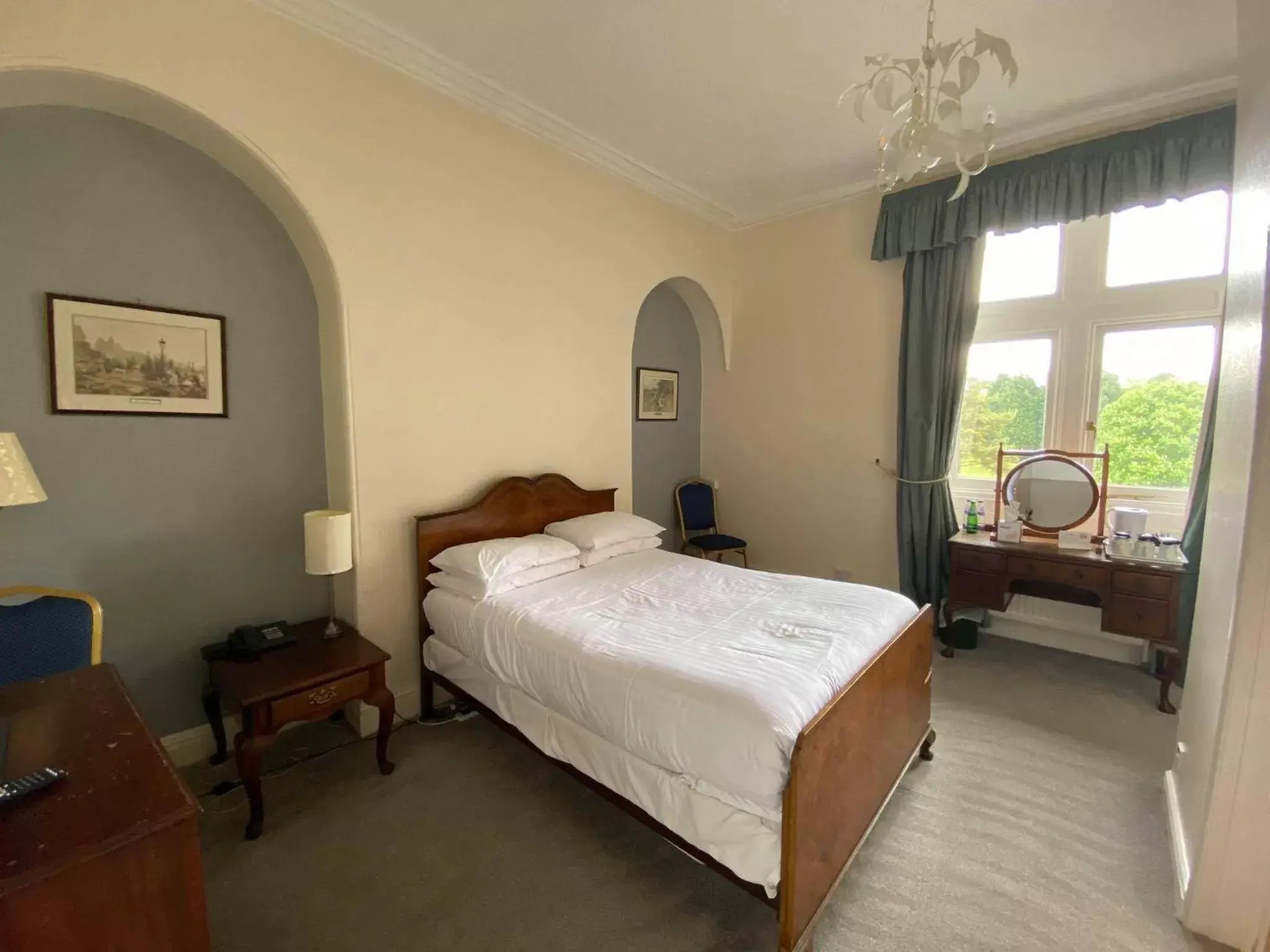 Bedroom, Bed in Cave Castle Hotel Bedroom, Bed in Cave Castle Hotel