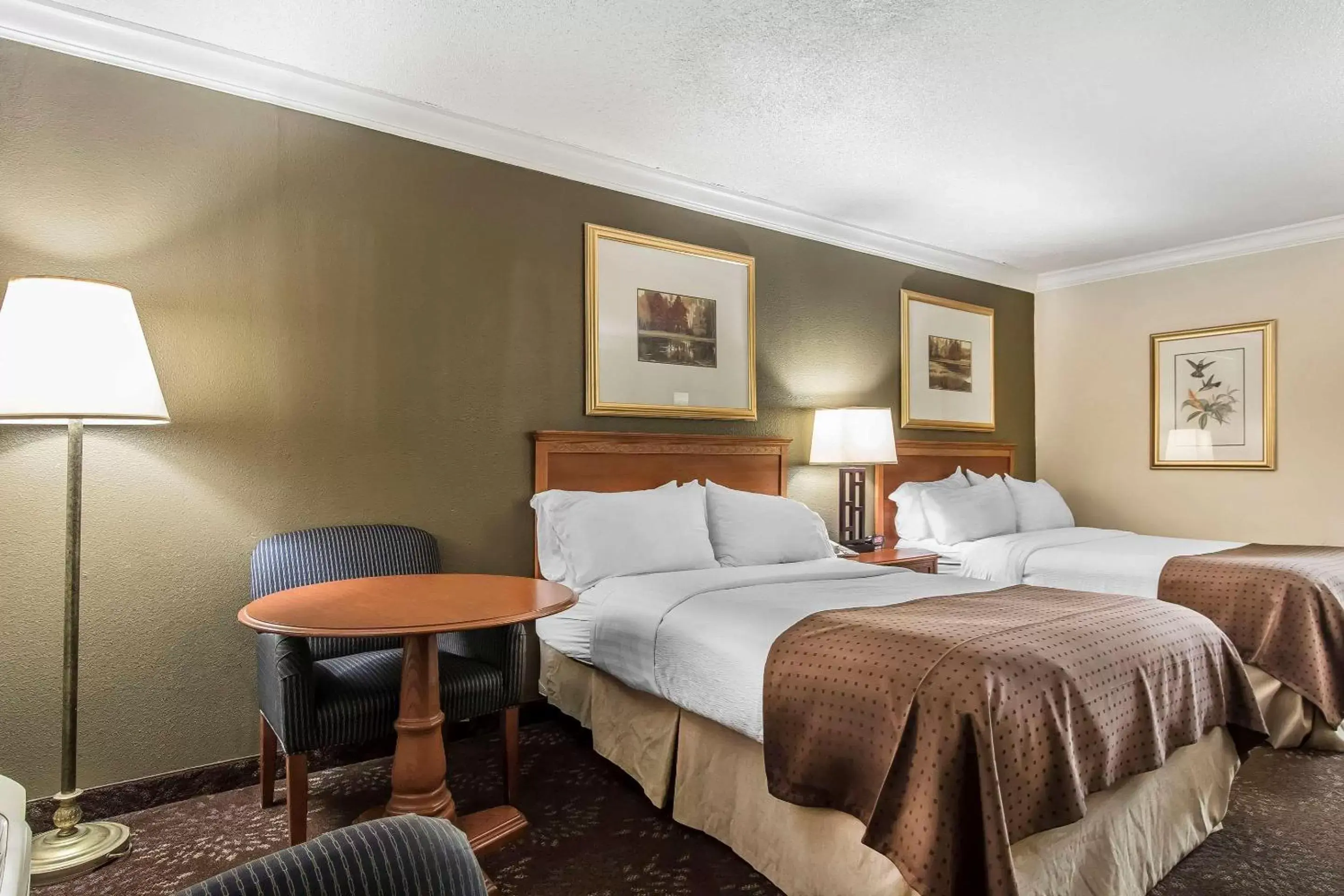 Photo of the whole room, Bed in Clarion Inn Morgan City Photo of the whole room, Bed in Clarion Inn Morgan City