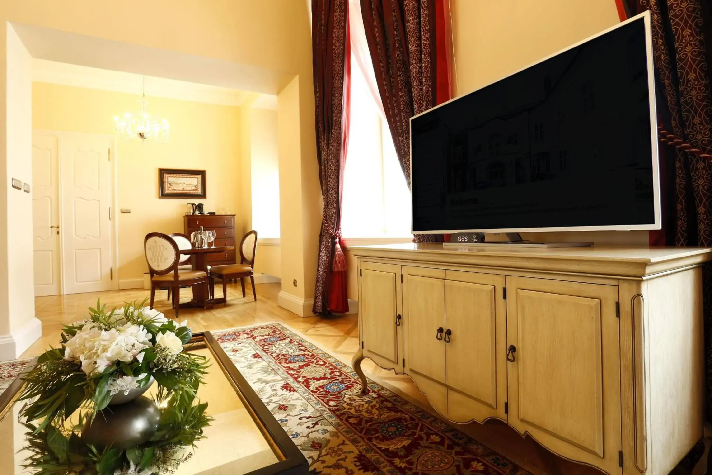 TV and multimedia, TV/Entertainment Center in The Mozart Prague