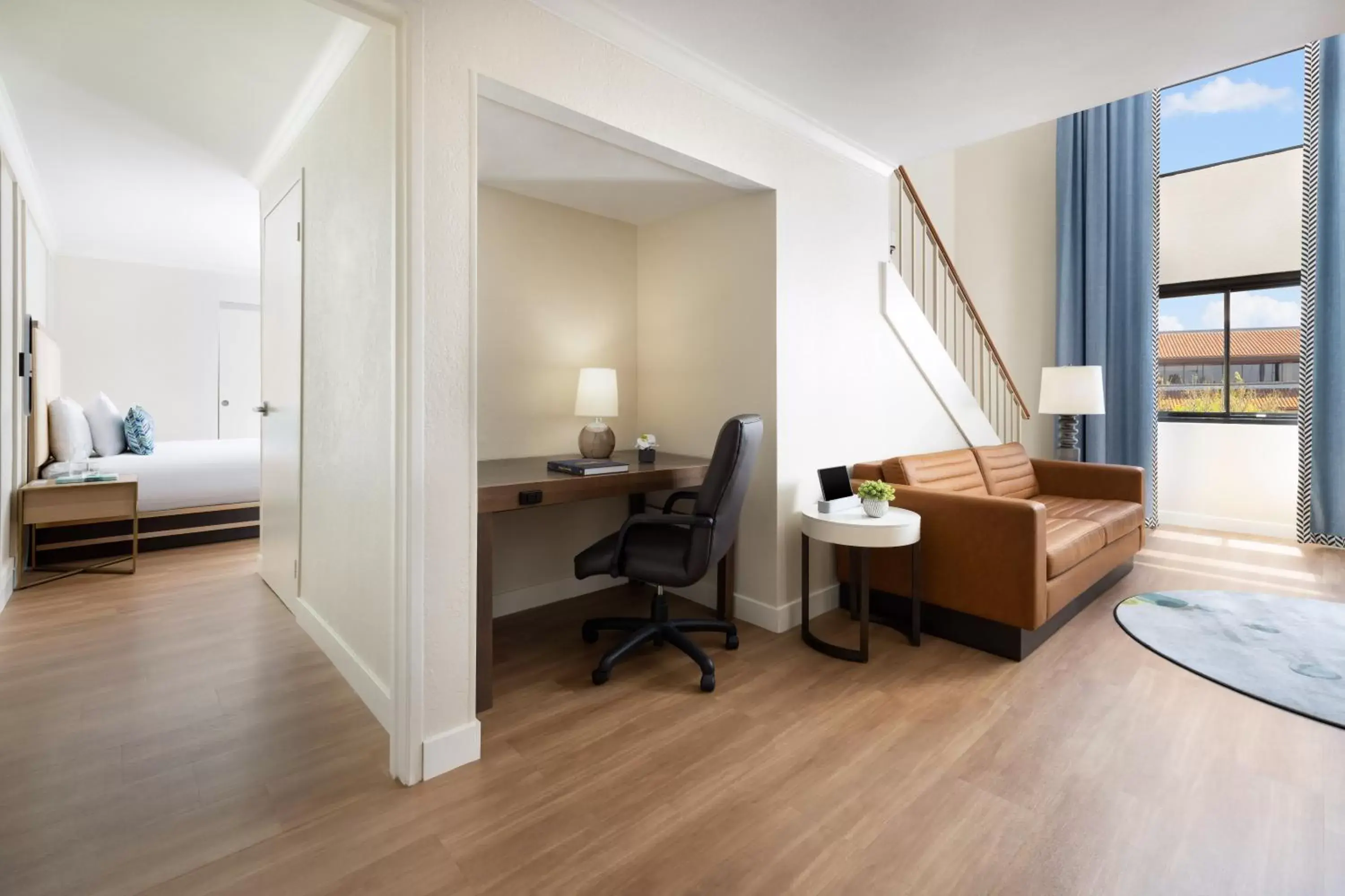 Living room, Bed in The Anza-a Calabasas Hotel Living room, Bed in The Anza-a Calabasas Hotel