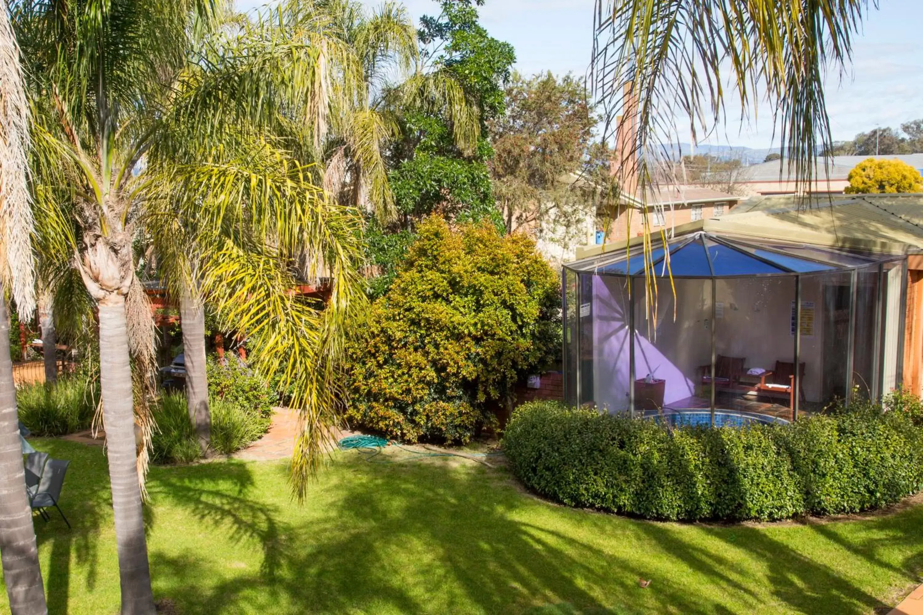 Garden in Crystal Fountain Motel Albury