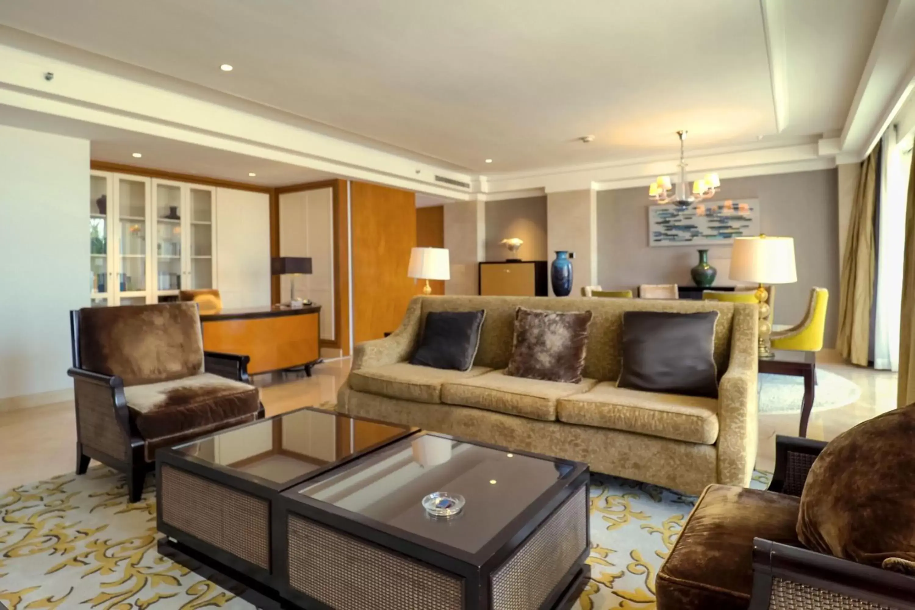 Living room, Seating Area in Sheraton Haikou Hotel