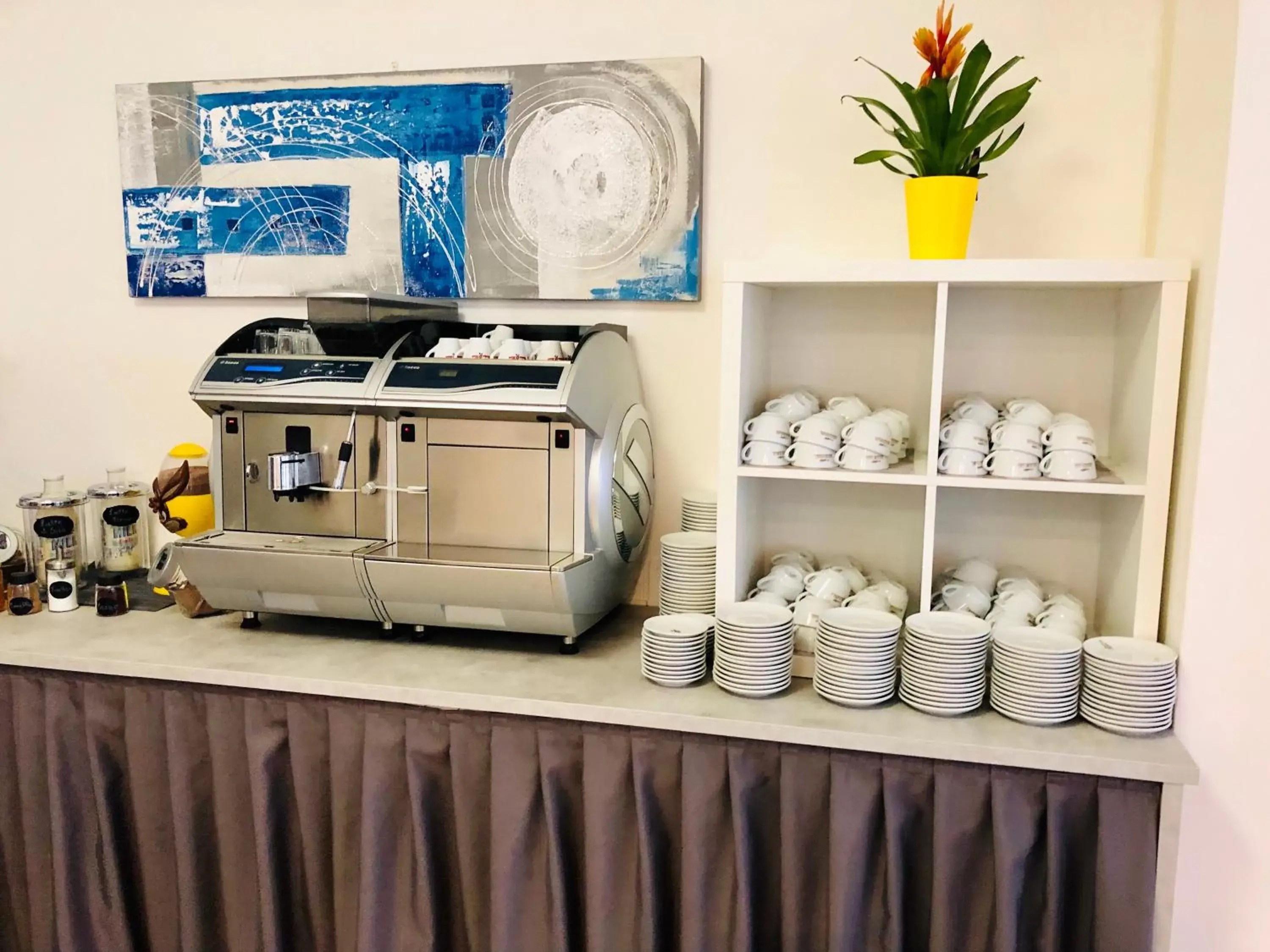 Coffee/tea facilities in Hotel Niagara Riccione