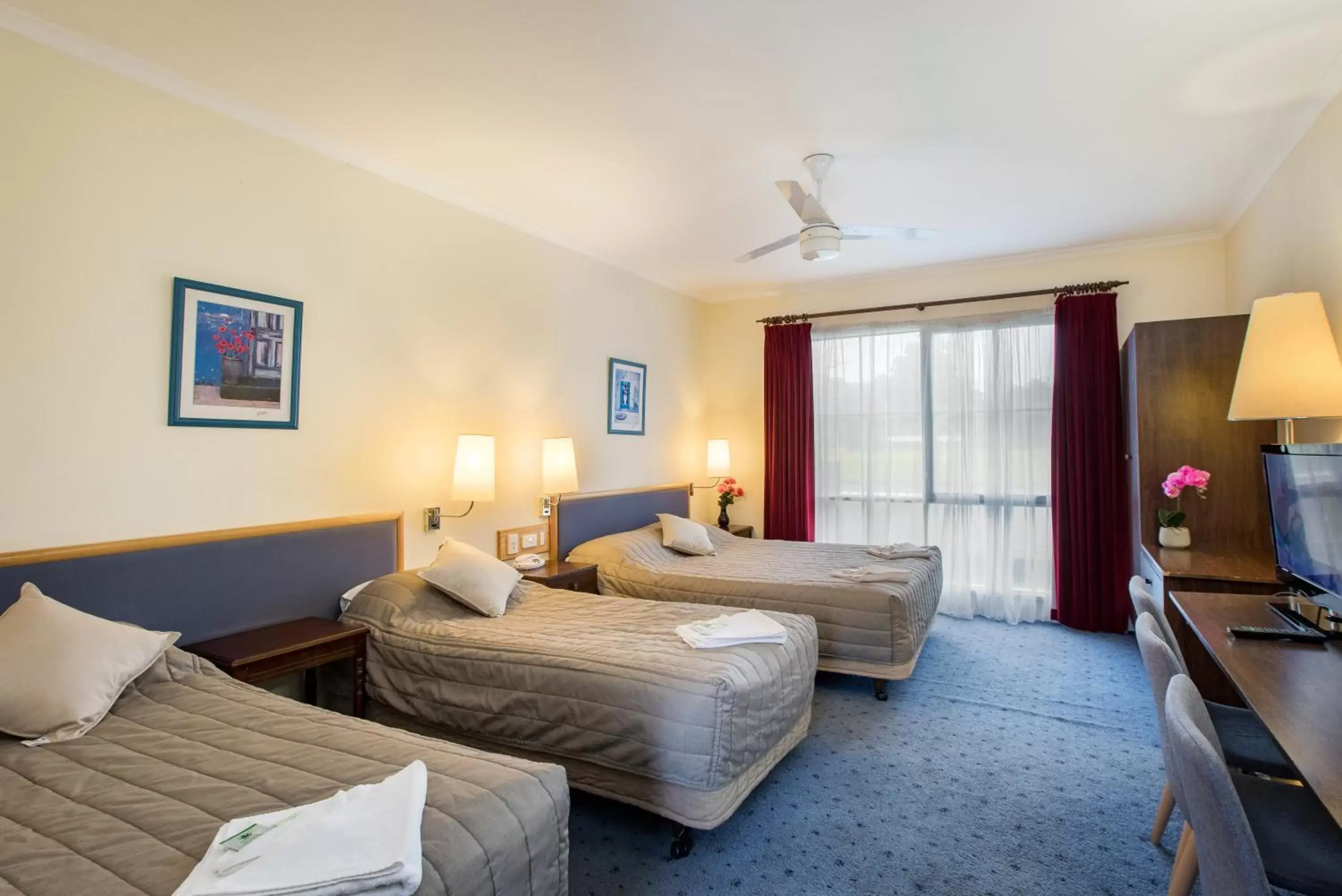 Deluxe Triple Room in Australia Park Motel Deluxe Triple Room in Australia Park Motel