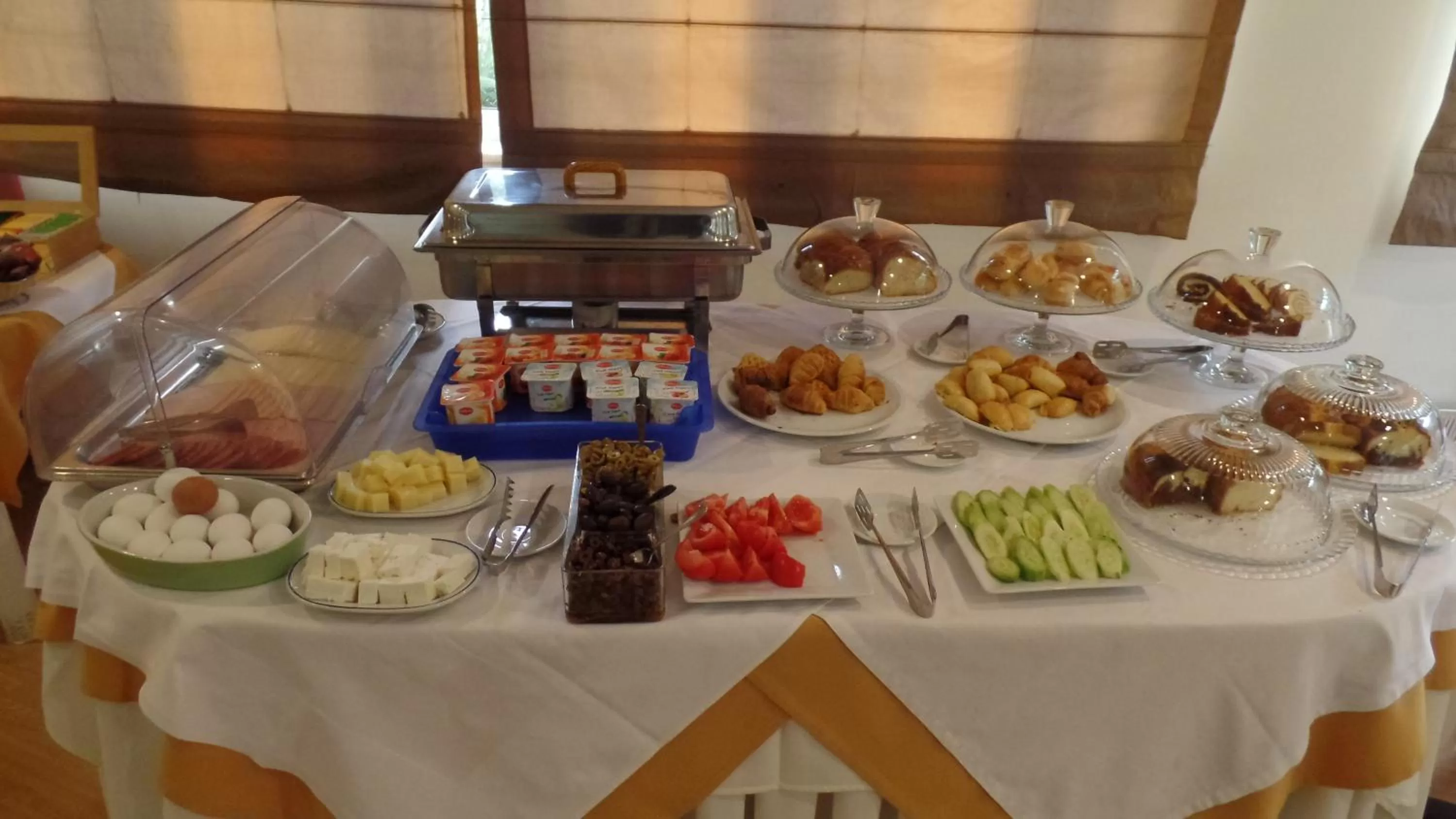 Restaurant/places to eat in Nestorion Hotel