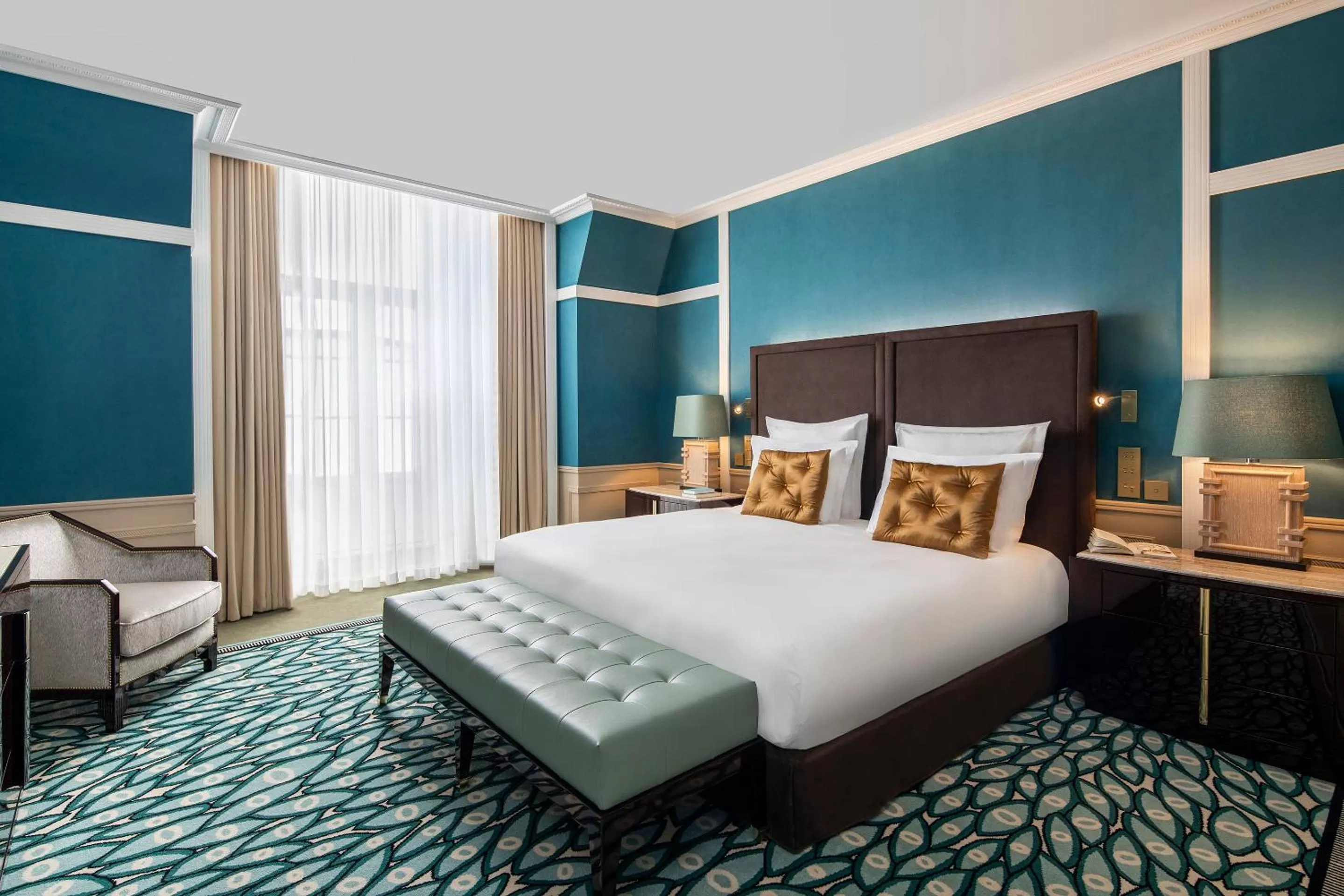 Bed in Maison Albar - Le Monumental Palace