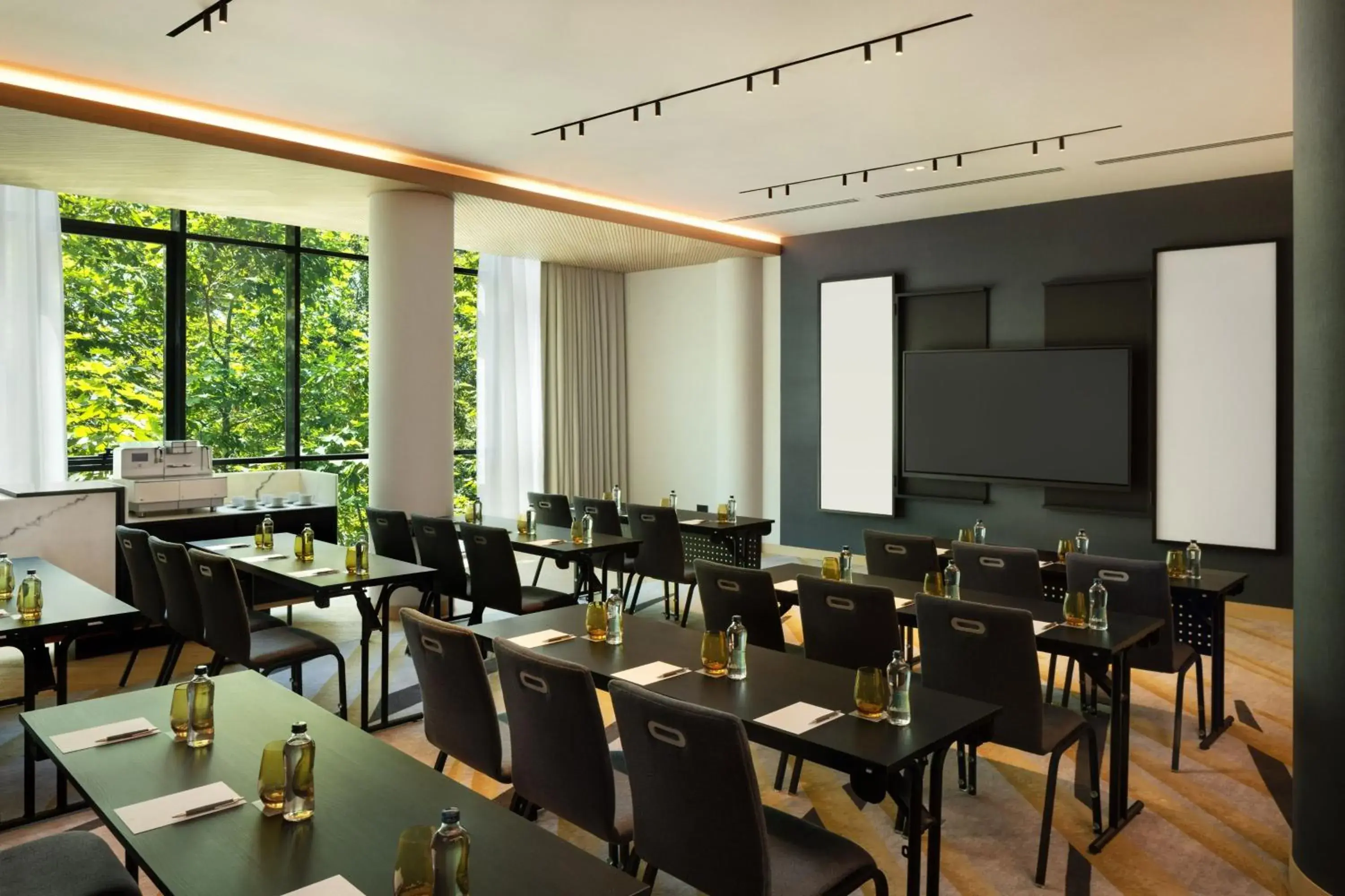 Meeting/conference room in Paragraph Freedom Square, a Luxury Collection Hotel, Tbilisi