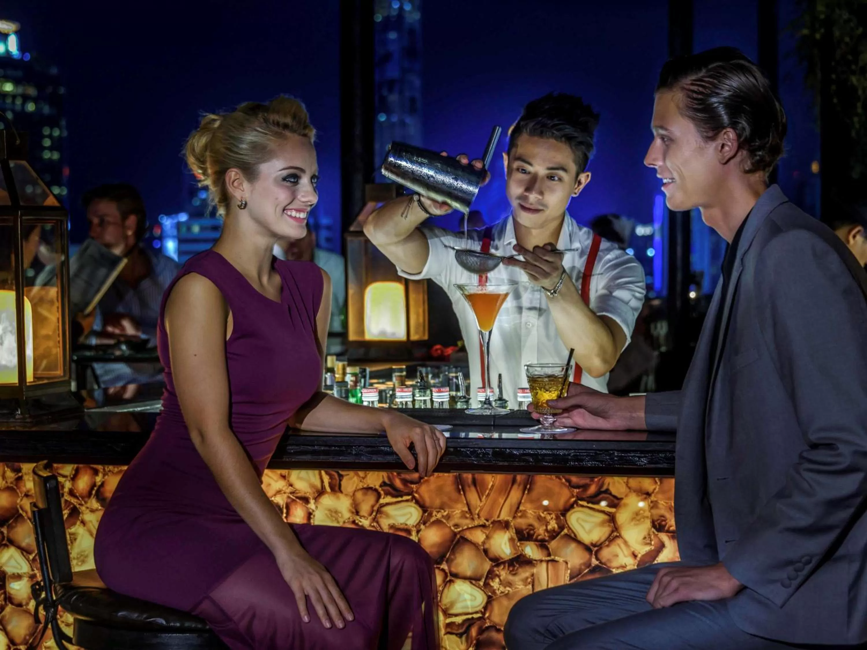 Lounge or bar in Hotel Muse Bangkok Langsuan - MGallery