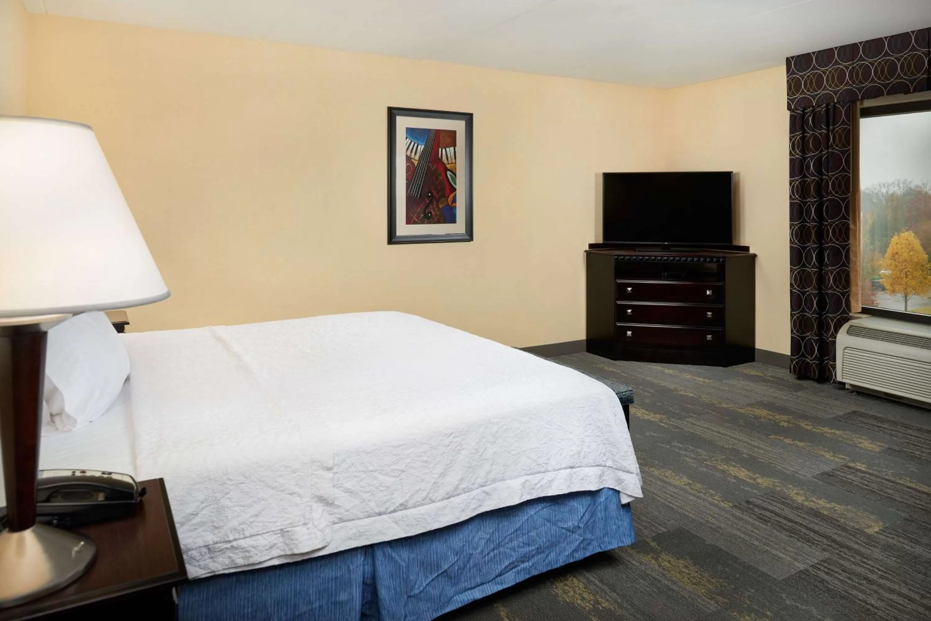 Bed in Hampton Inn & Suites Mount Juliet