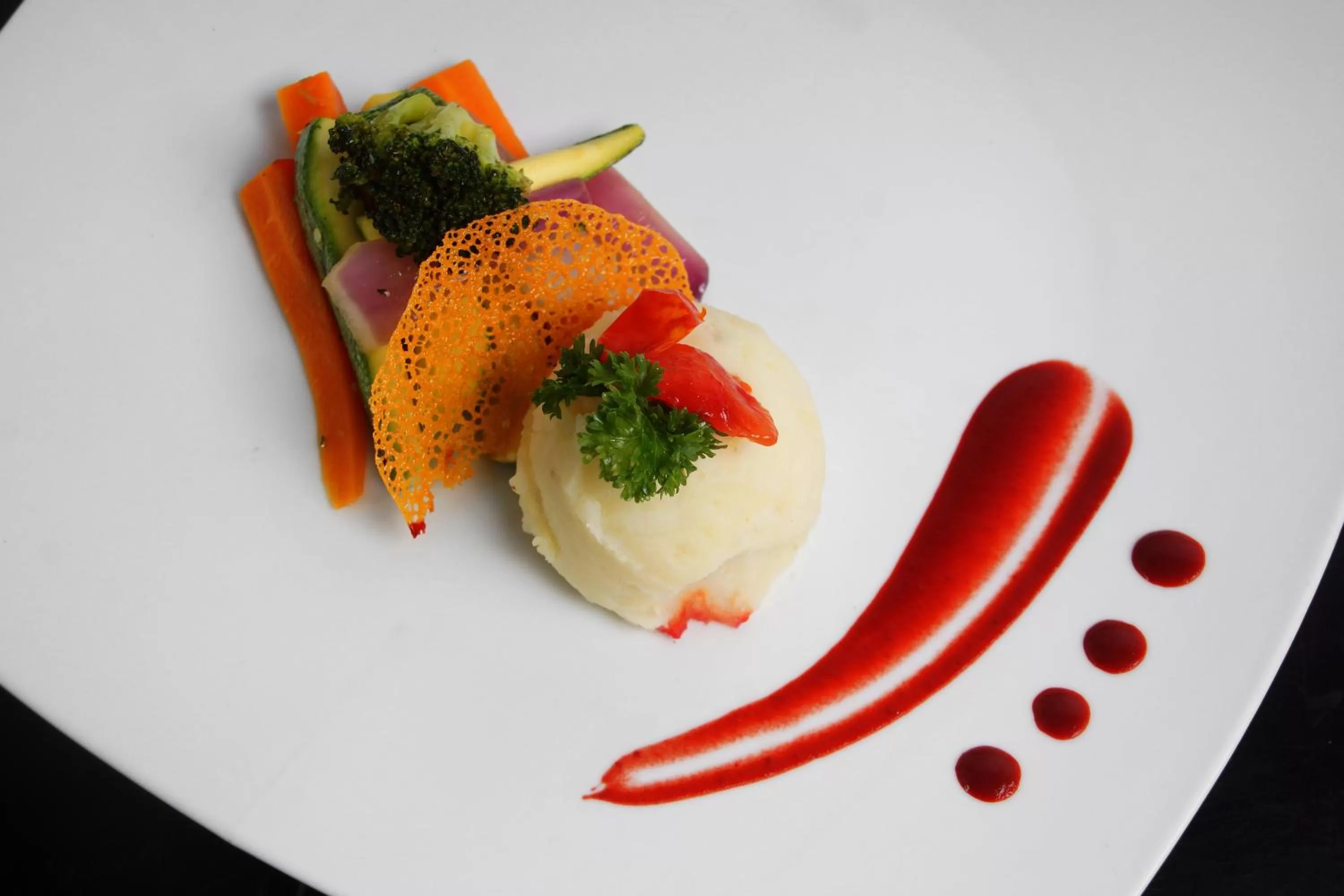 Food in Royal Villas Resort