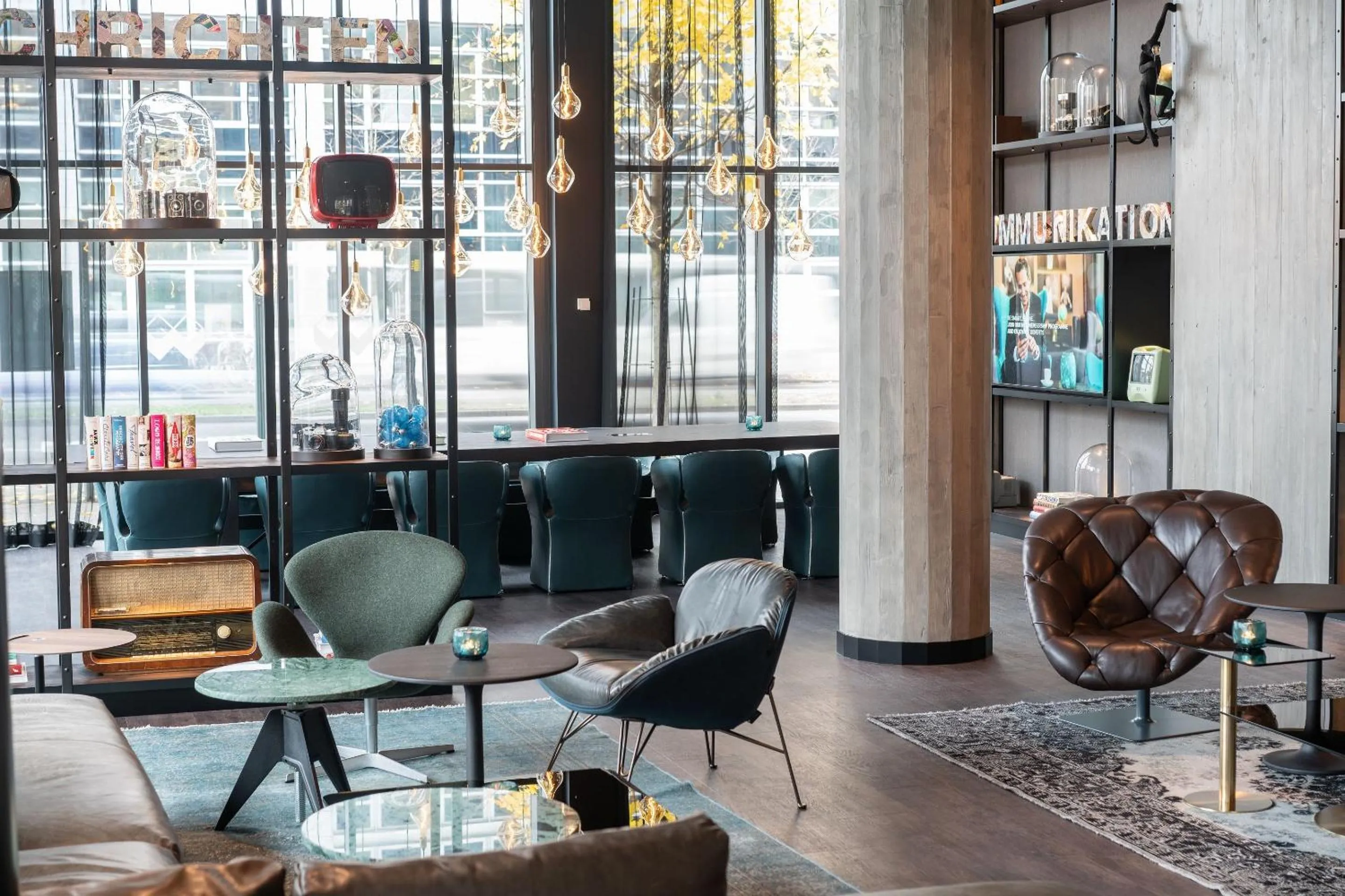 Lounge or bar in Motel One Berlin-Spittelmarkt