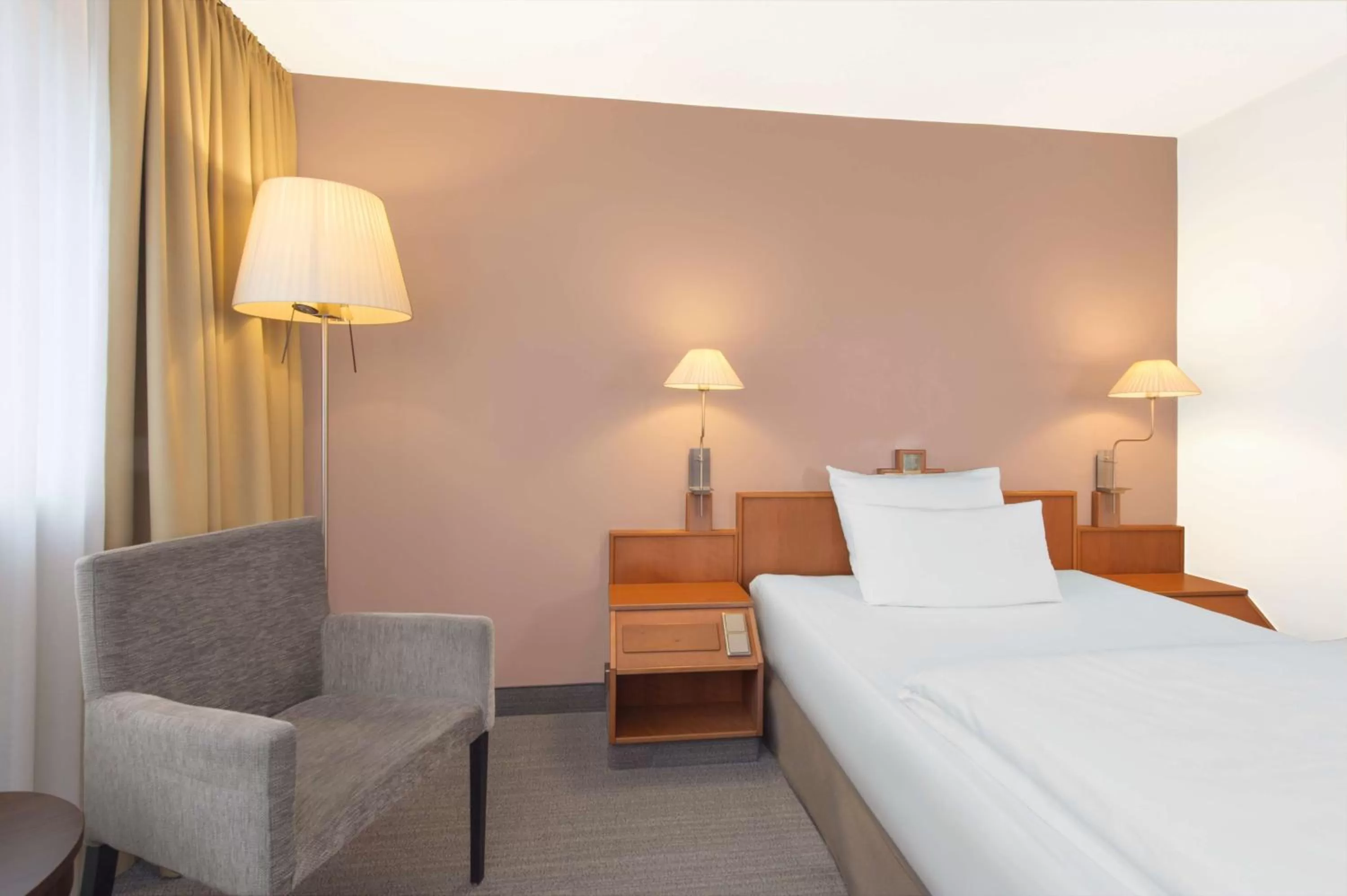 Standard Single Room Free Parking Promo in Spark By Hilton Stuttgart Sindelfingen