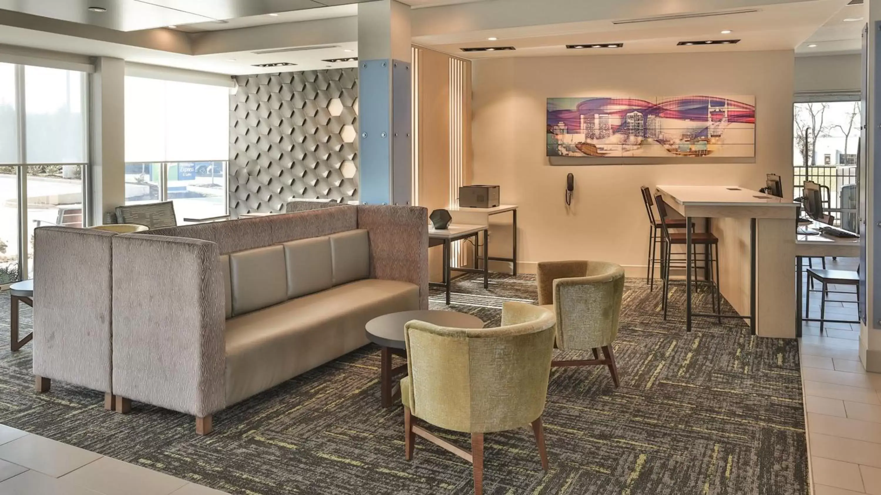 Property building, Lobby/Reception in Holiday Inn Express & Suites - Nashville MetroCenter Downtown, an IHG Hotel