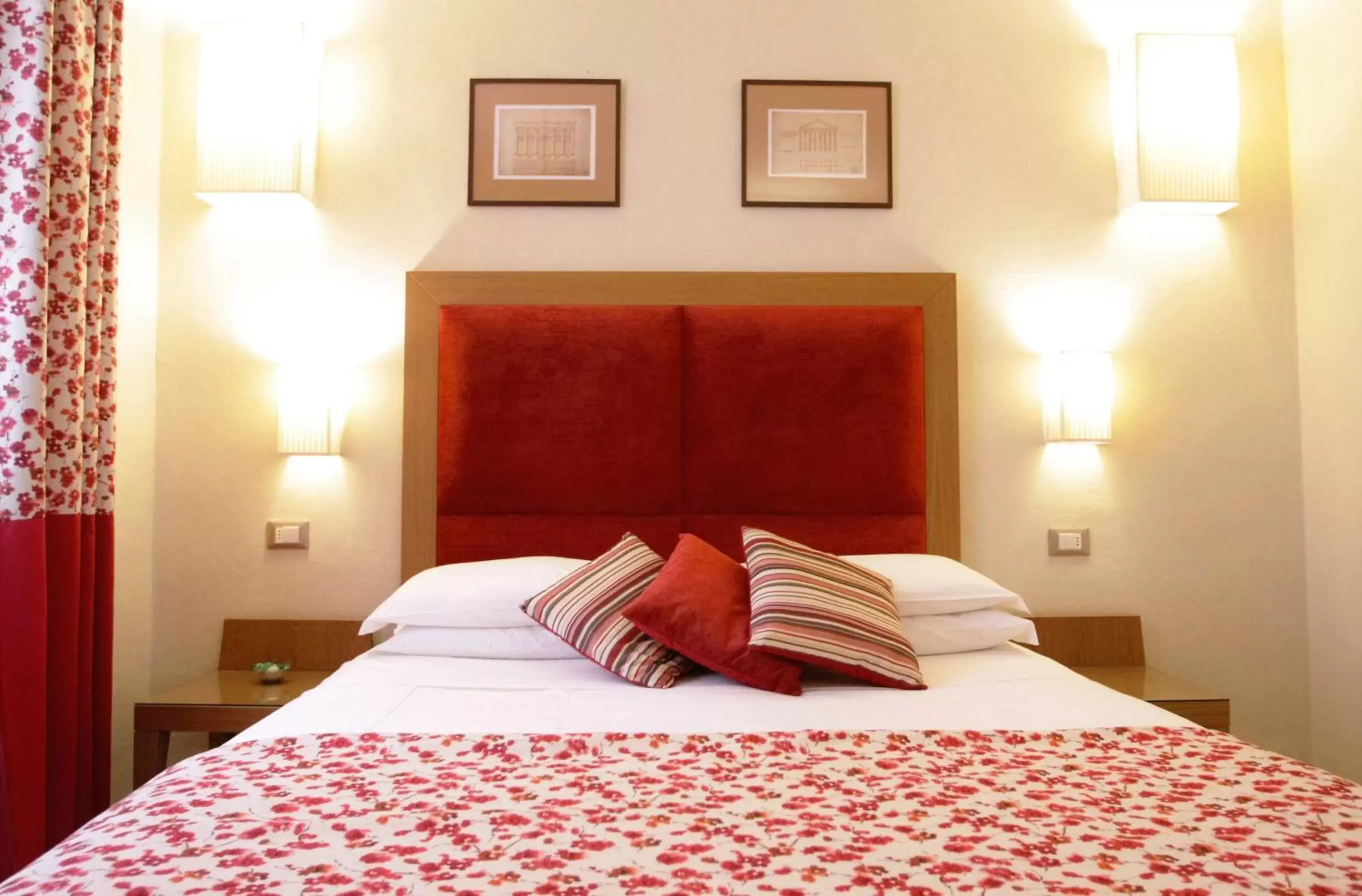 Bedroom, Bed in Hotel Perseo