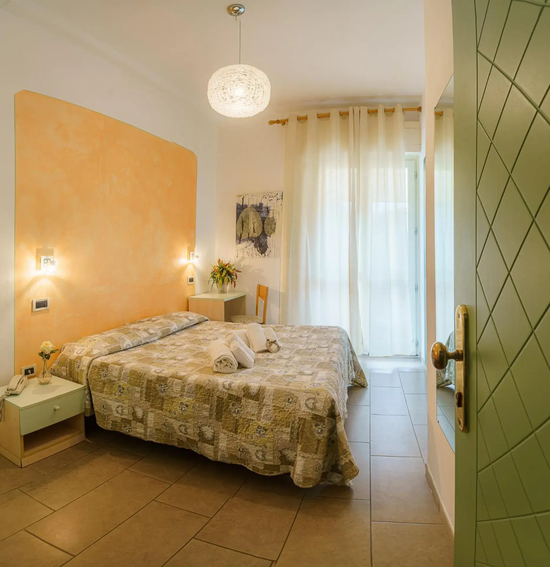 Bed in Albergo La Lampara