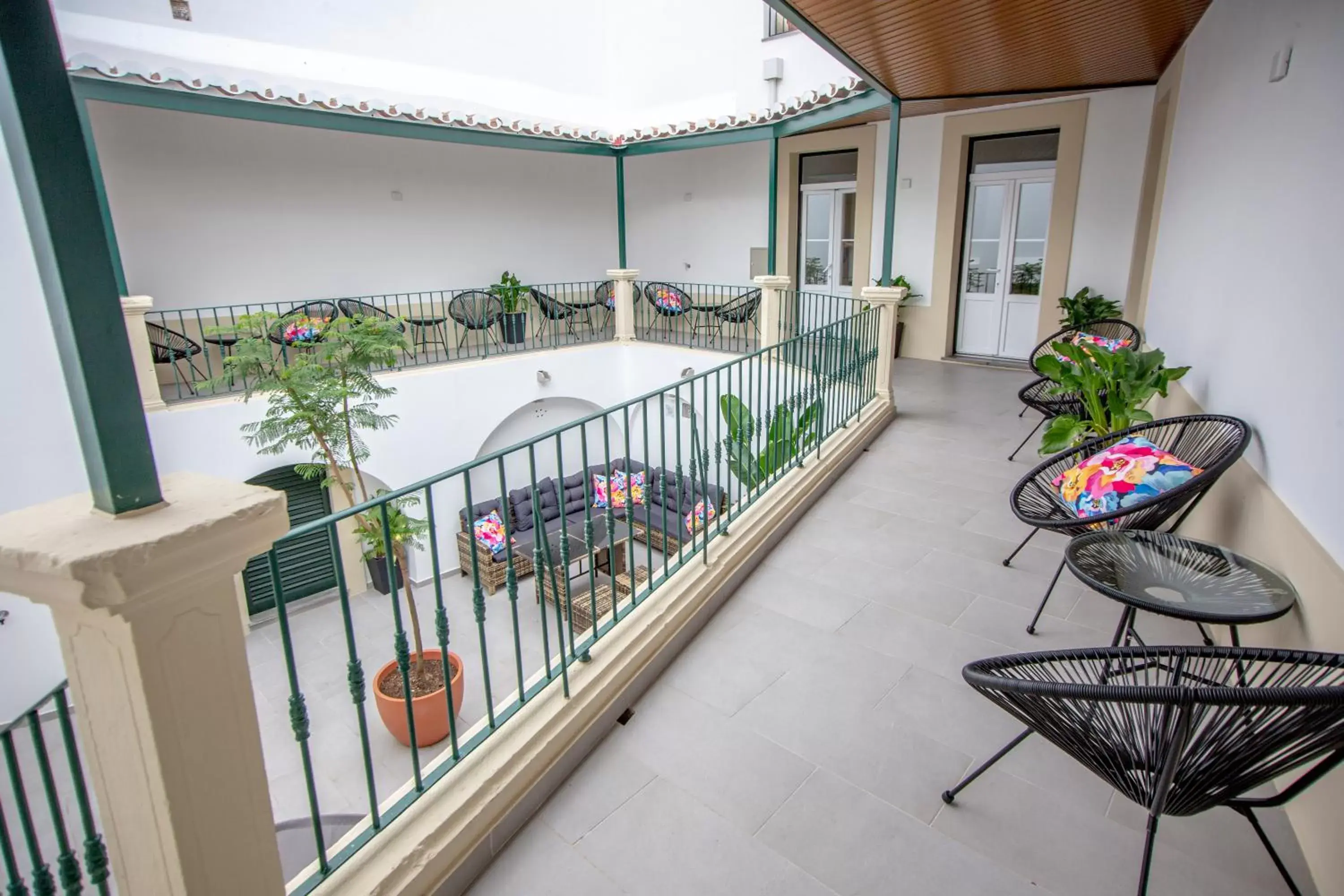 Balcony/Terrace in Guest House Jacarandá Faro