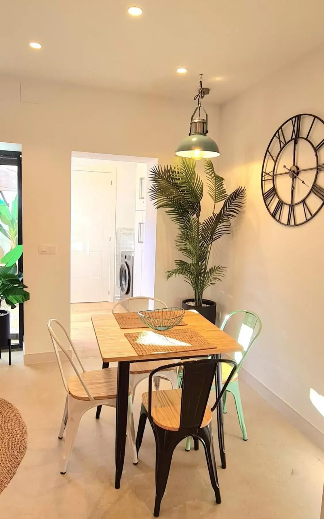 Living room, Dining Area in Apartamentos de la Huerta