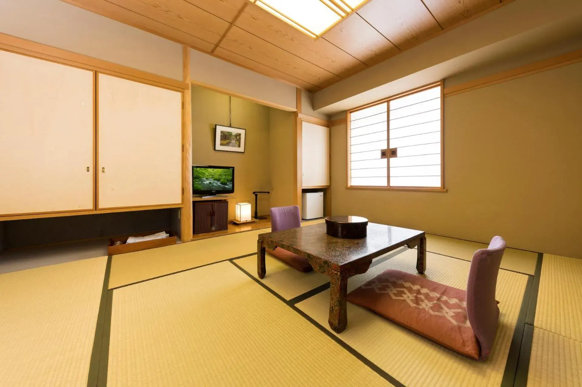 Photo of the whole room, Seating Area in Hotel Aomori