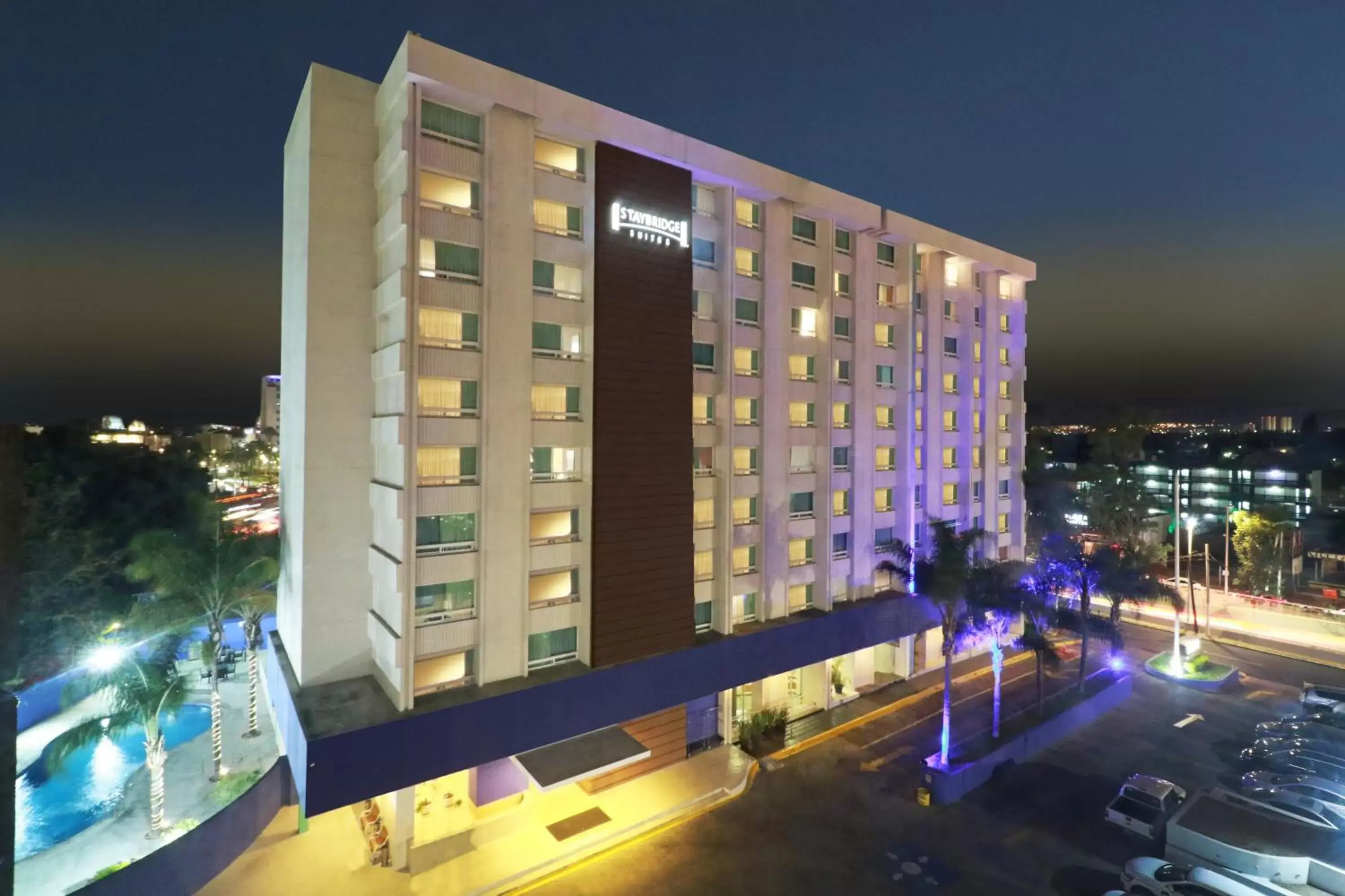 Property Building in Staybridge Suites Guadalajara Expo, an IHG Hotel