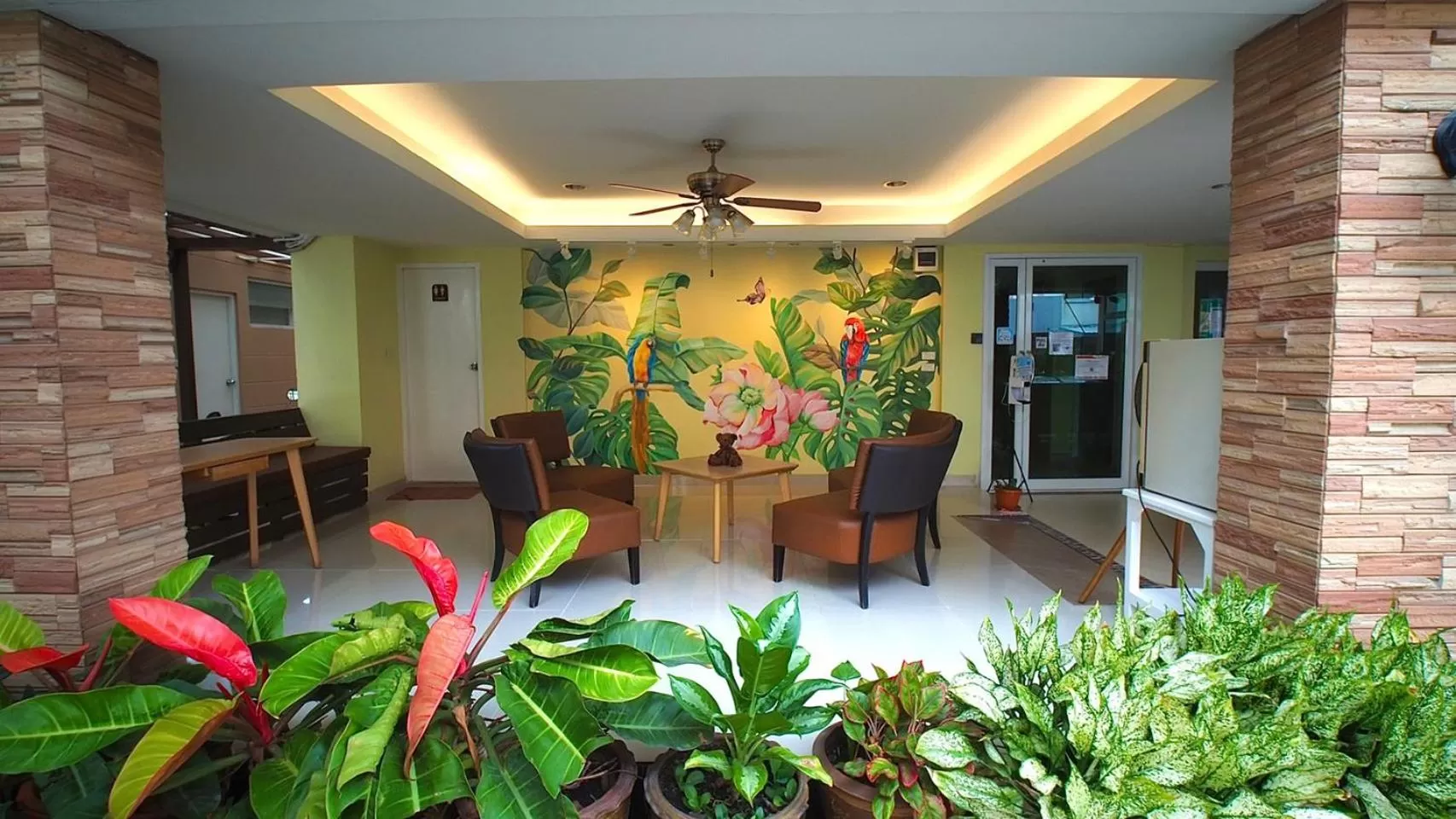 Garden in Salin Home Hotel Ramkhamhaeng