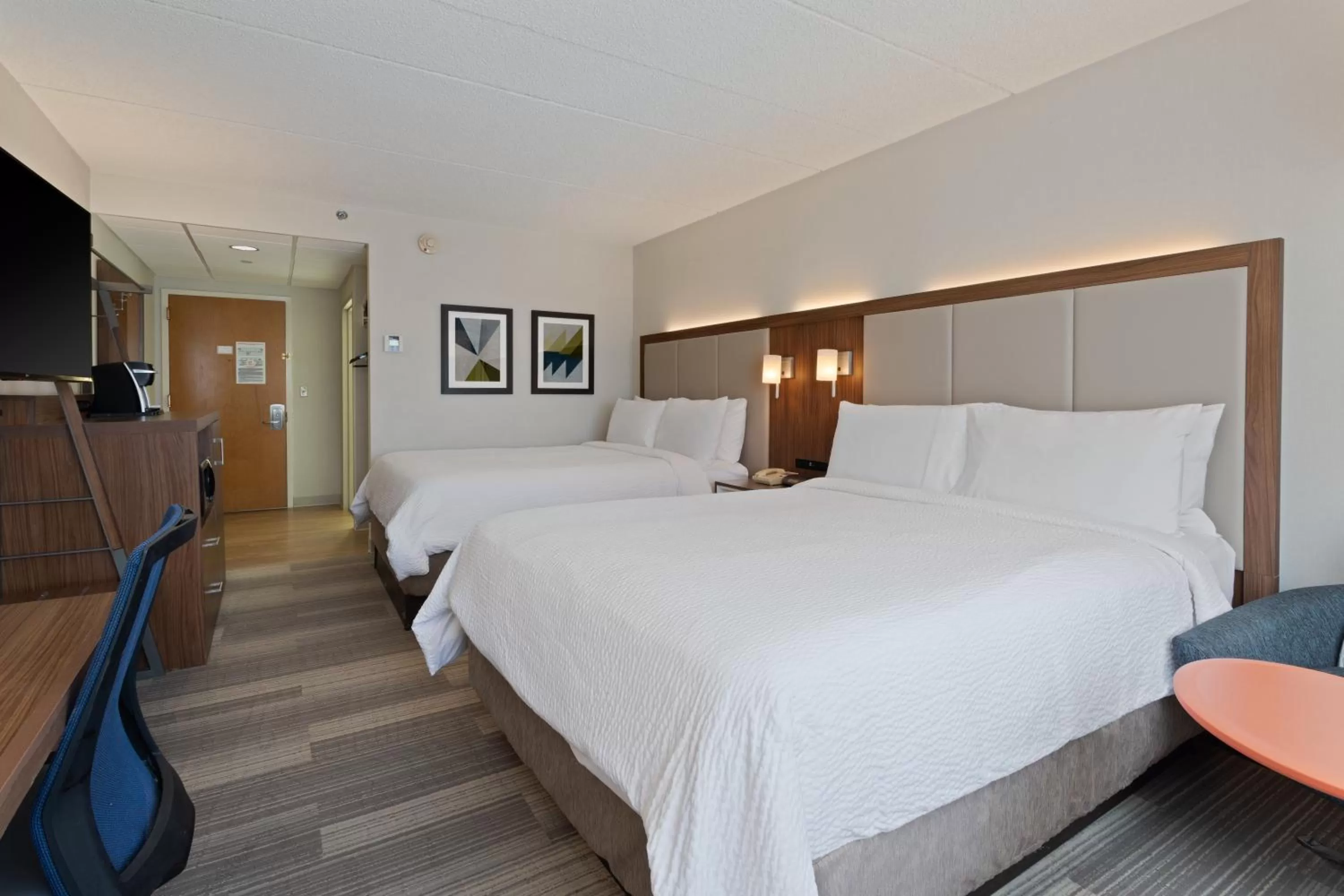 Bedroom, Bed in Holiday Inn Express Hauppauge-Long Island by IHG