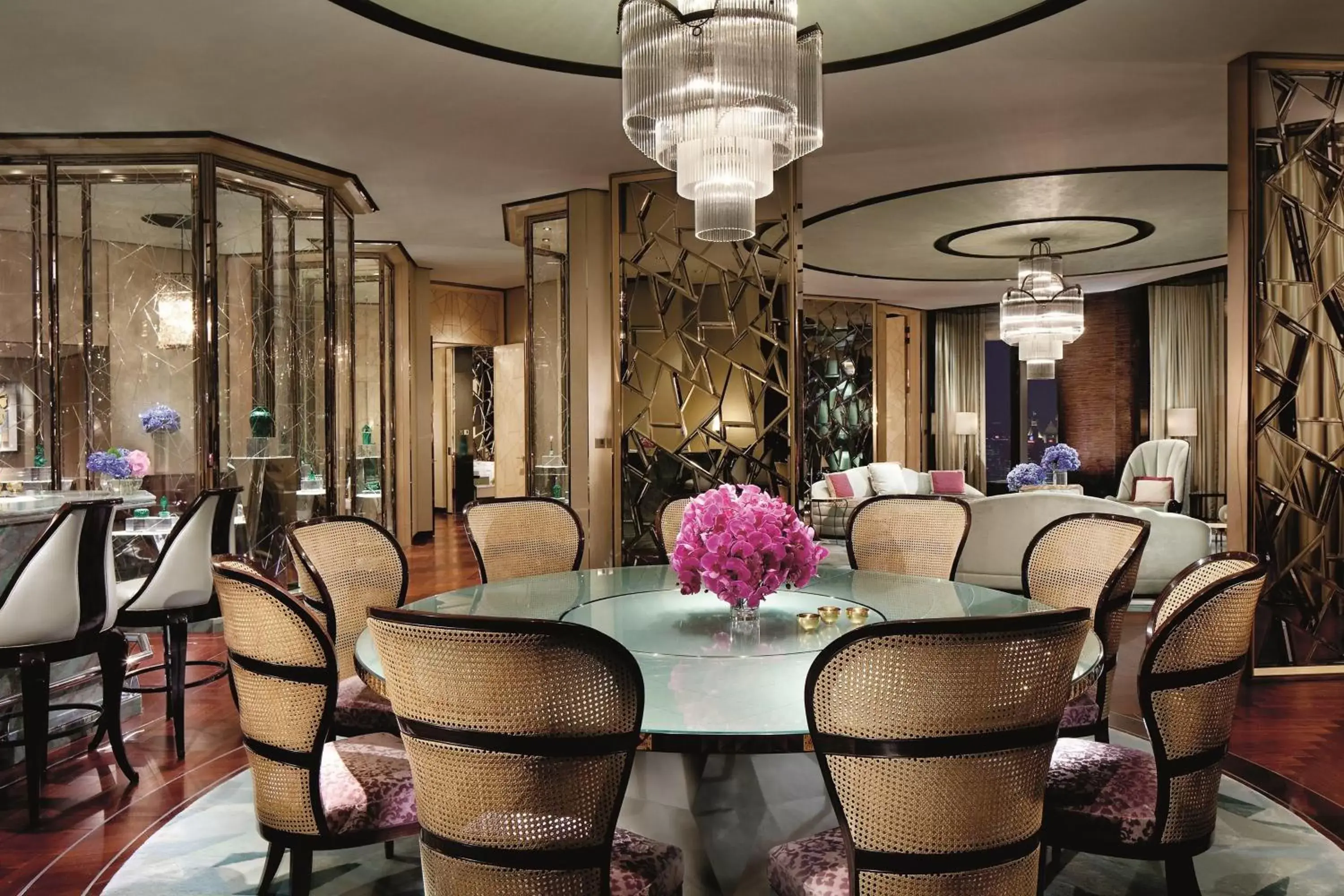 Photo of the whole room, Restaurant/Places to Eat in The Ritz-Carlton Shanghai, Pudong