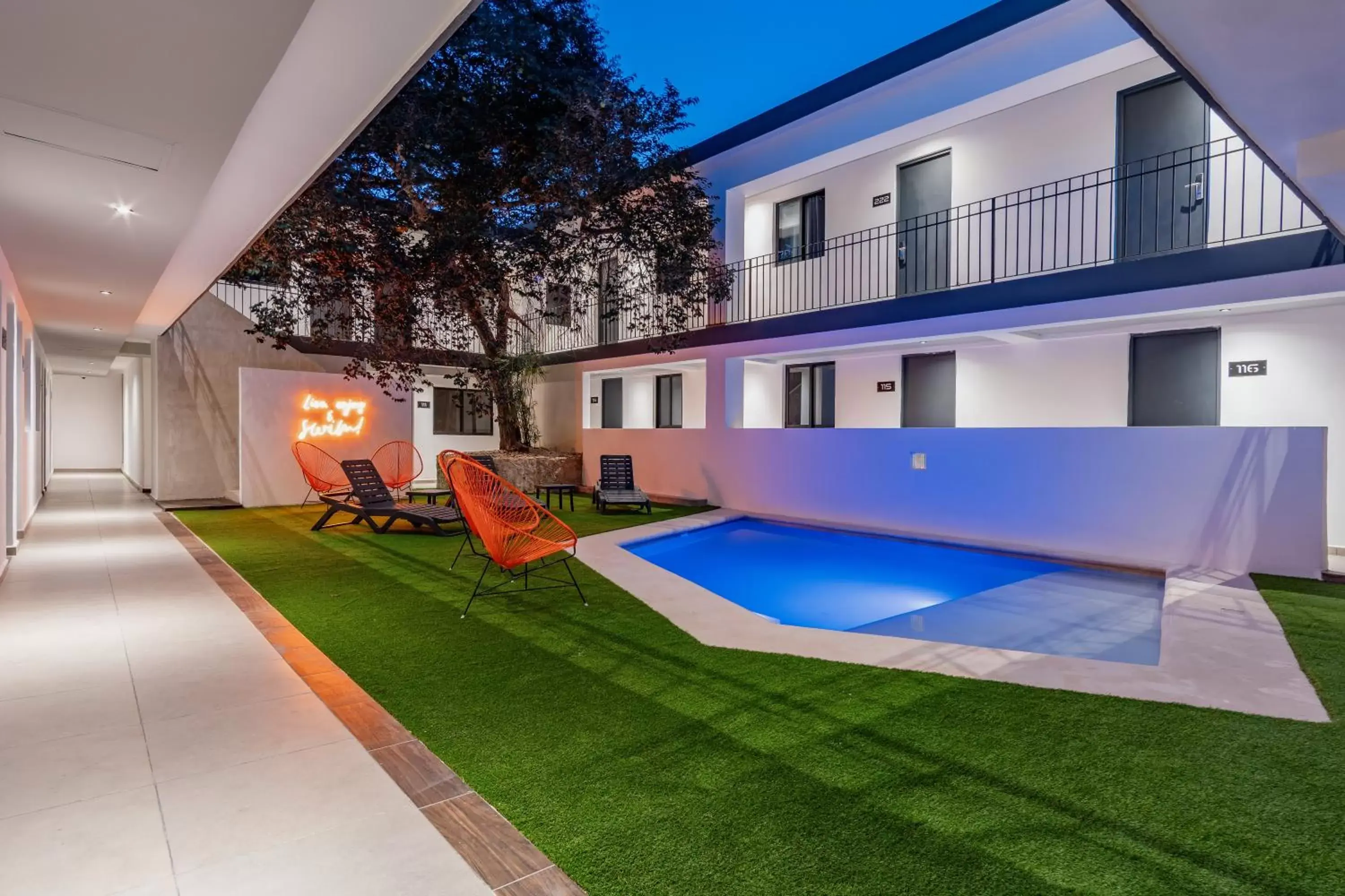 Garden view, Swimming Pool in Hotel Mody