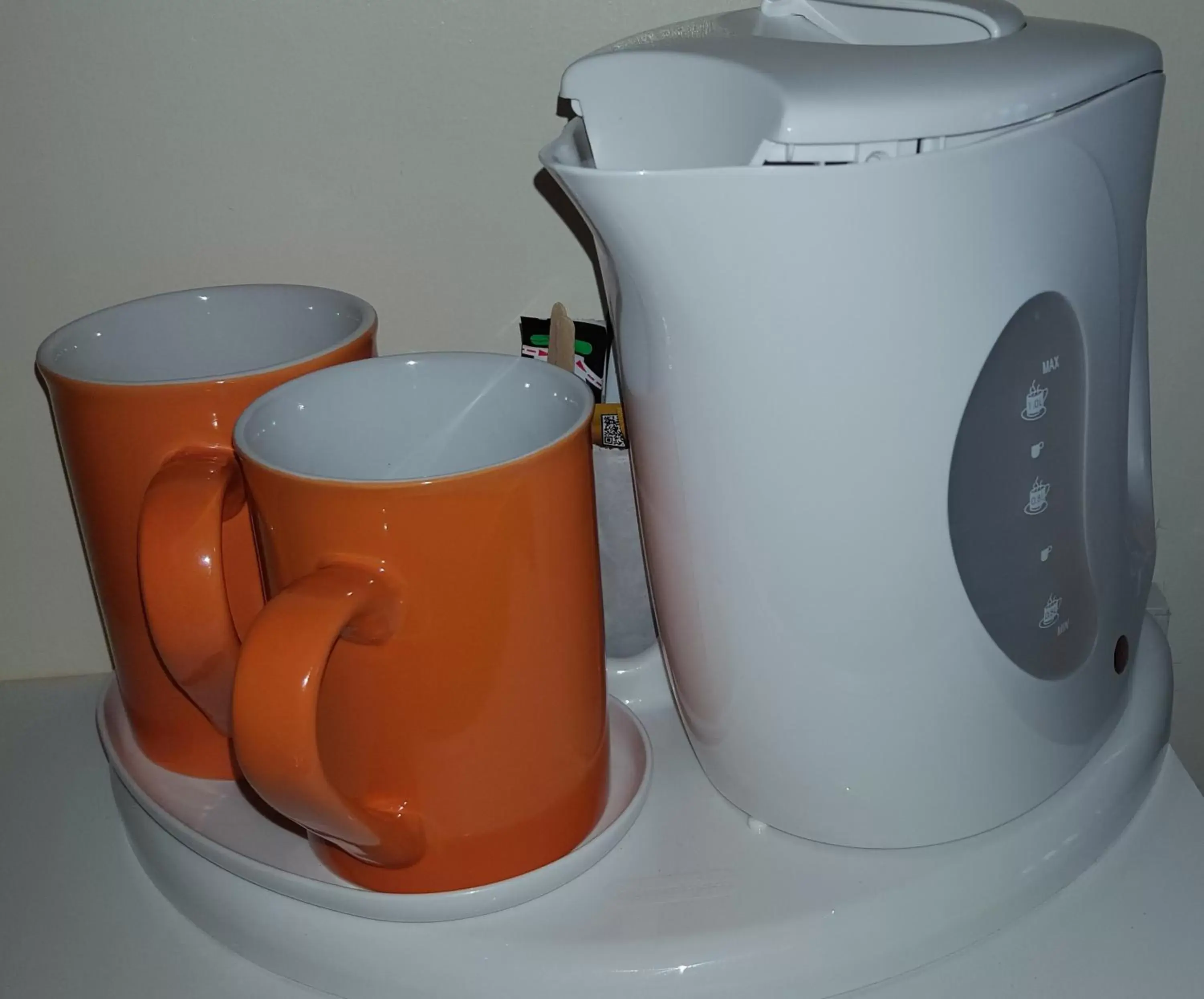 Coffee/Tea Facilities in Schoolhouse Restaurant and Hotel