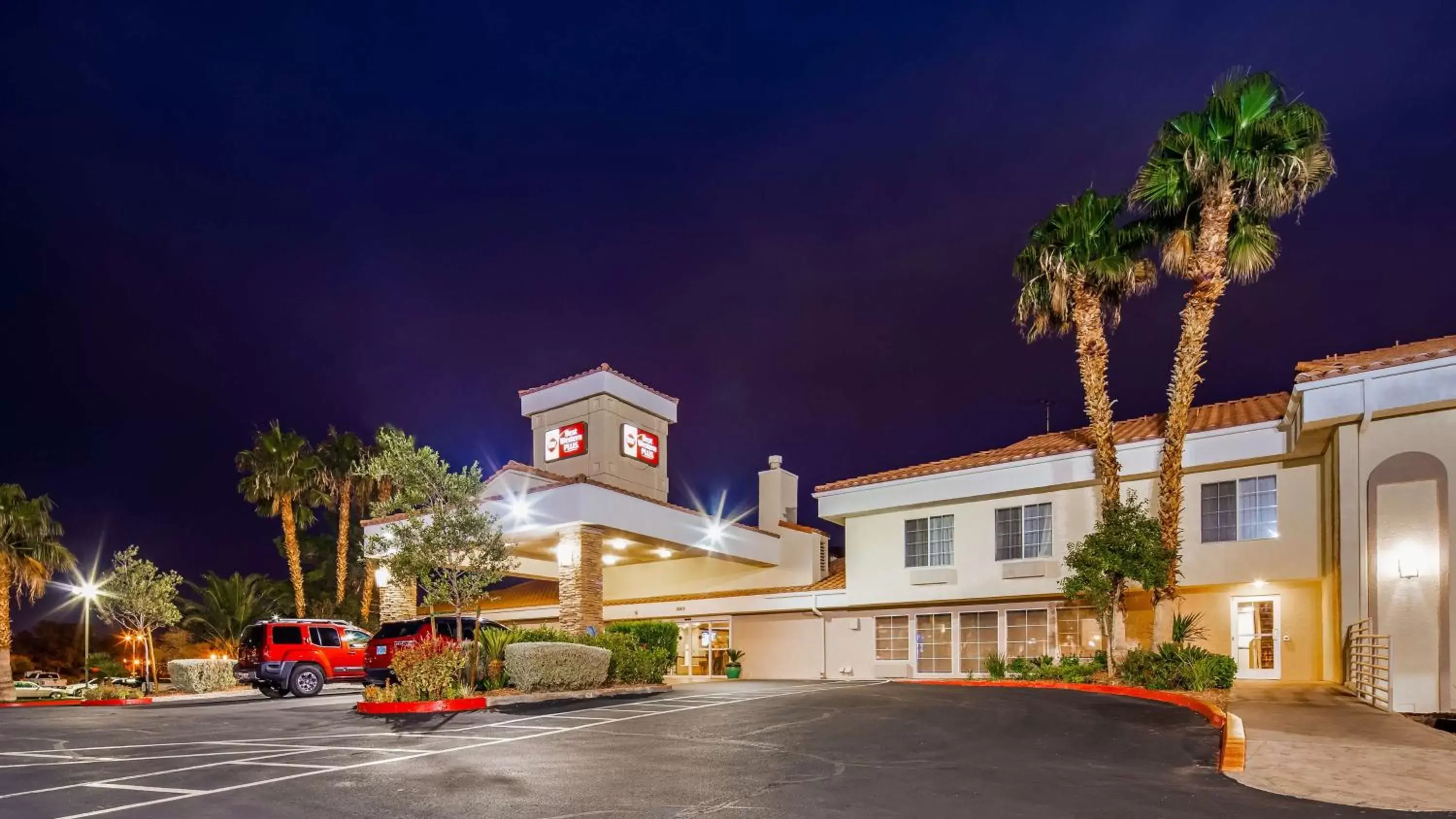 Property Building in Best Western Plus Las Vegas West