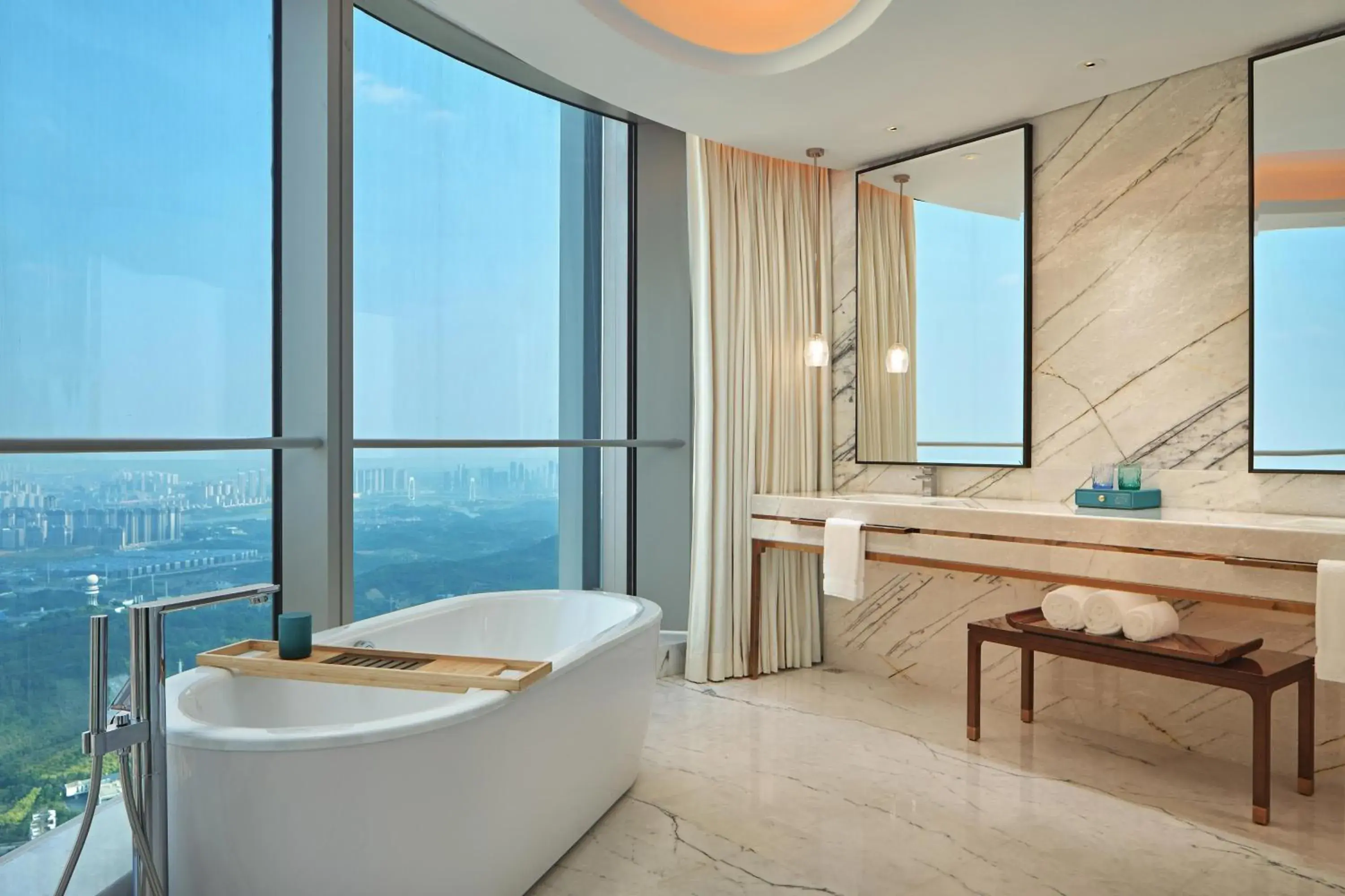 Bathroom in Na Lotus Hotel, a Luxury Collection Hotel, Nanning