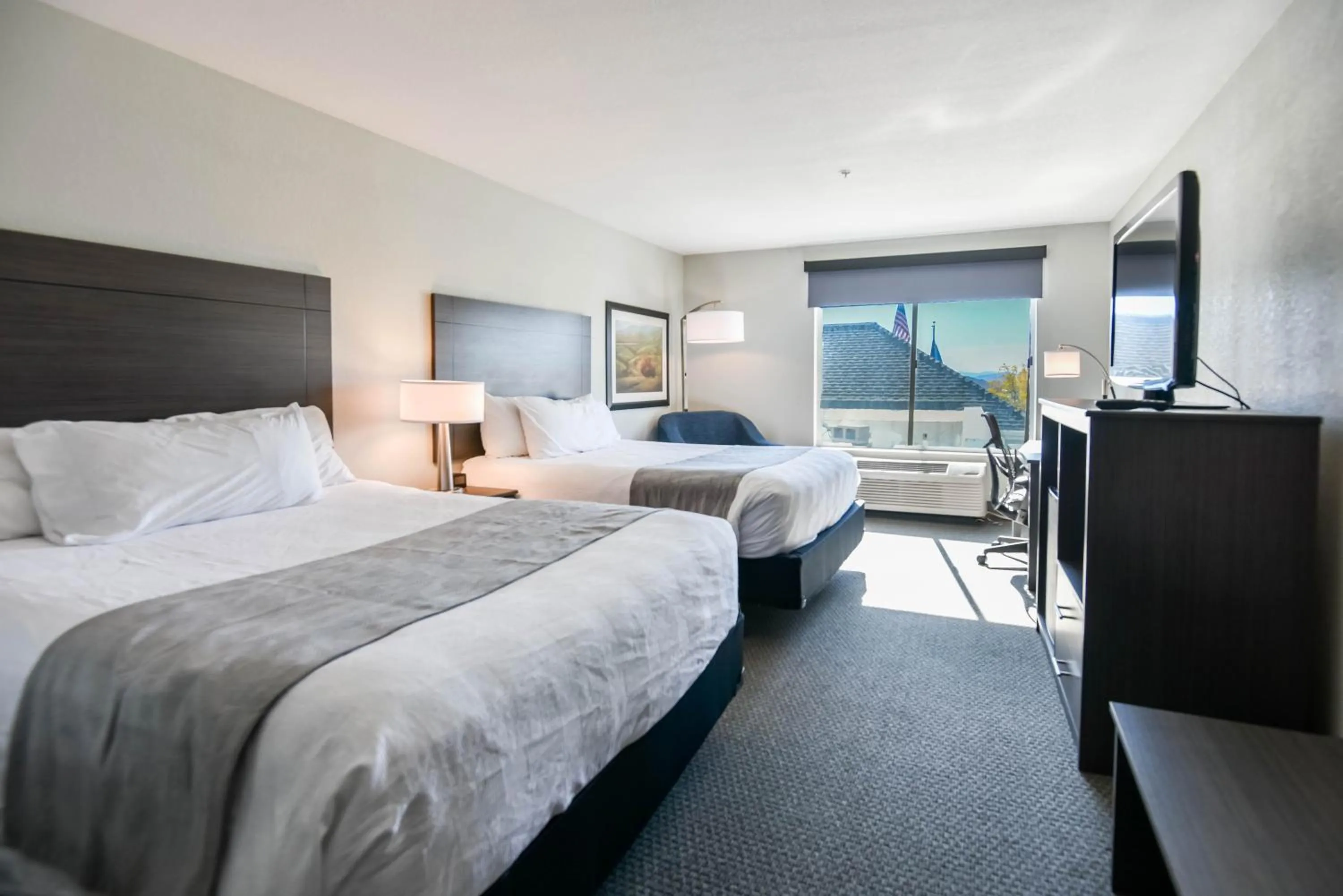 Bed in Shutters Hotel