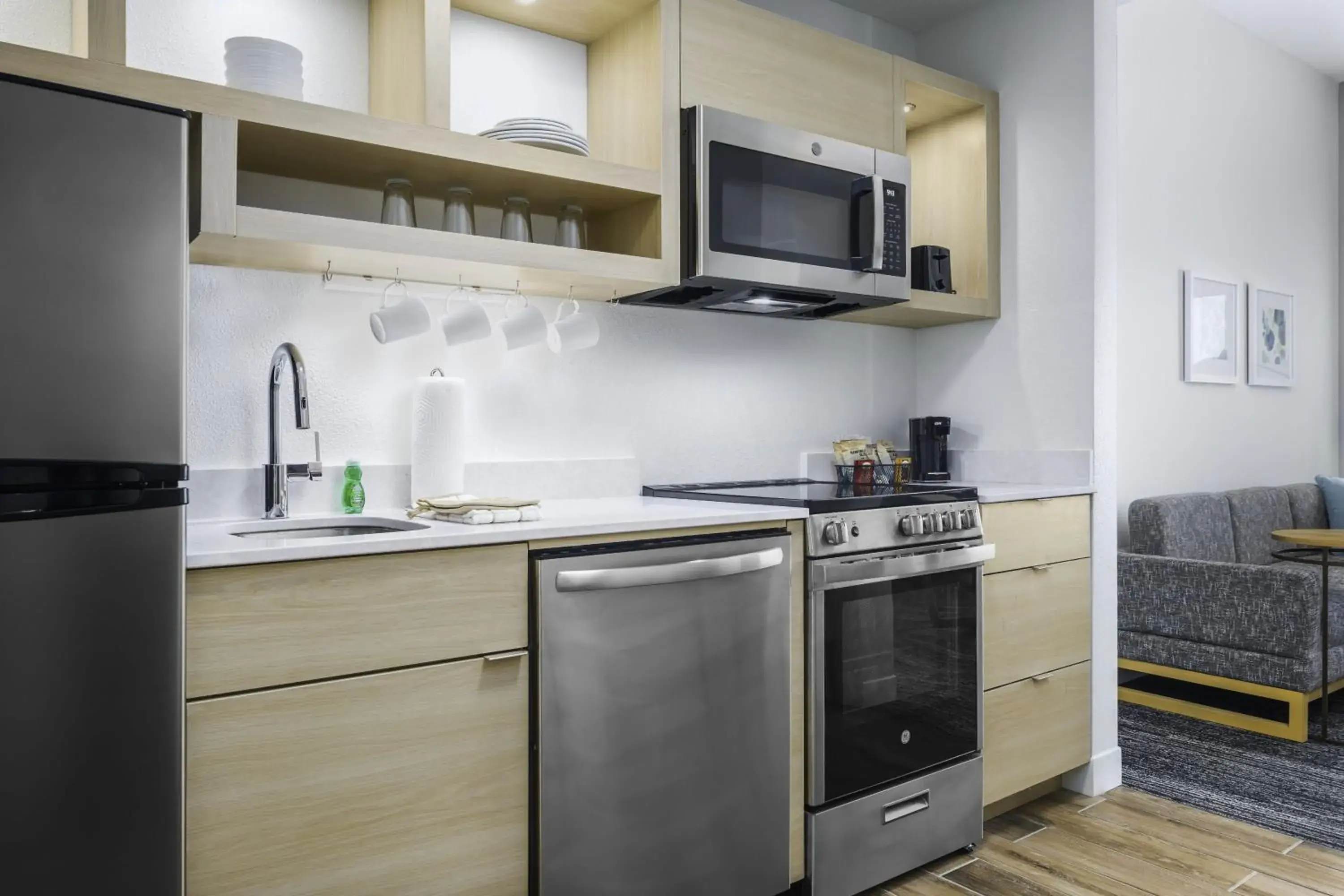 Kitchen or kitchenette, Kitchen/Kitchenette in TownePlace Suites by Marriott San Antonio Universal City, Live Oak