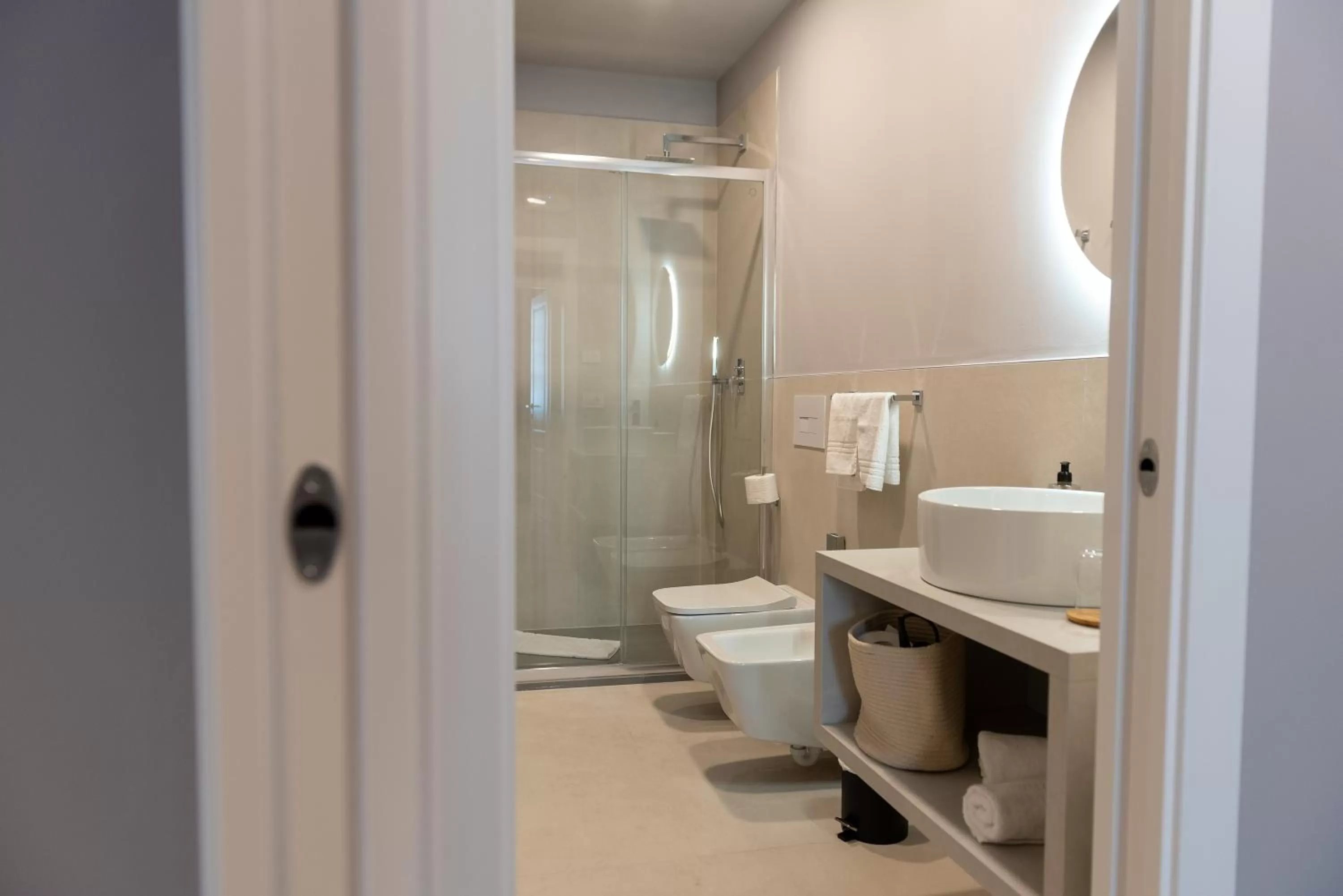 Bathroom in CASA Room Apartments Machiavelli 13