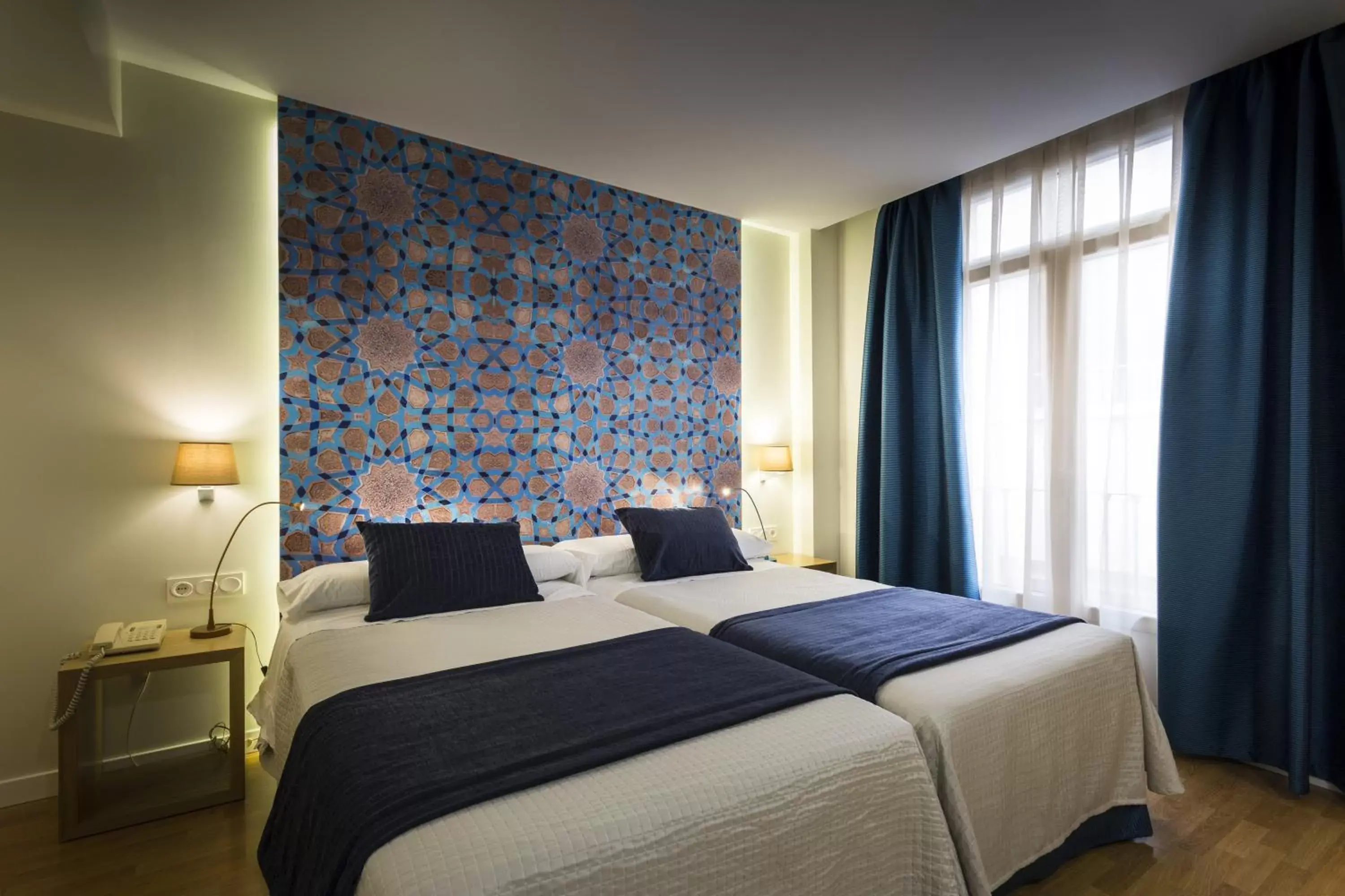 Decorative detail, Bed in Hotel Comfort Dauro 2